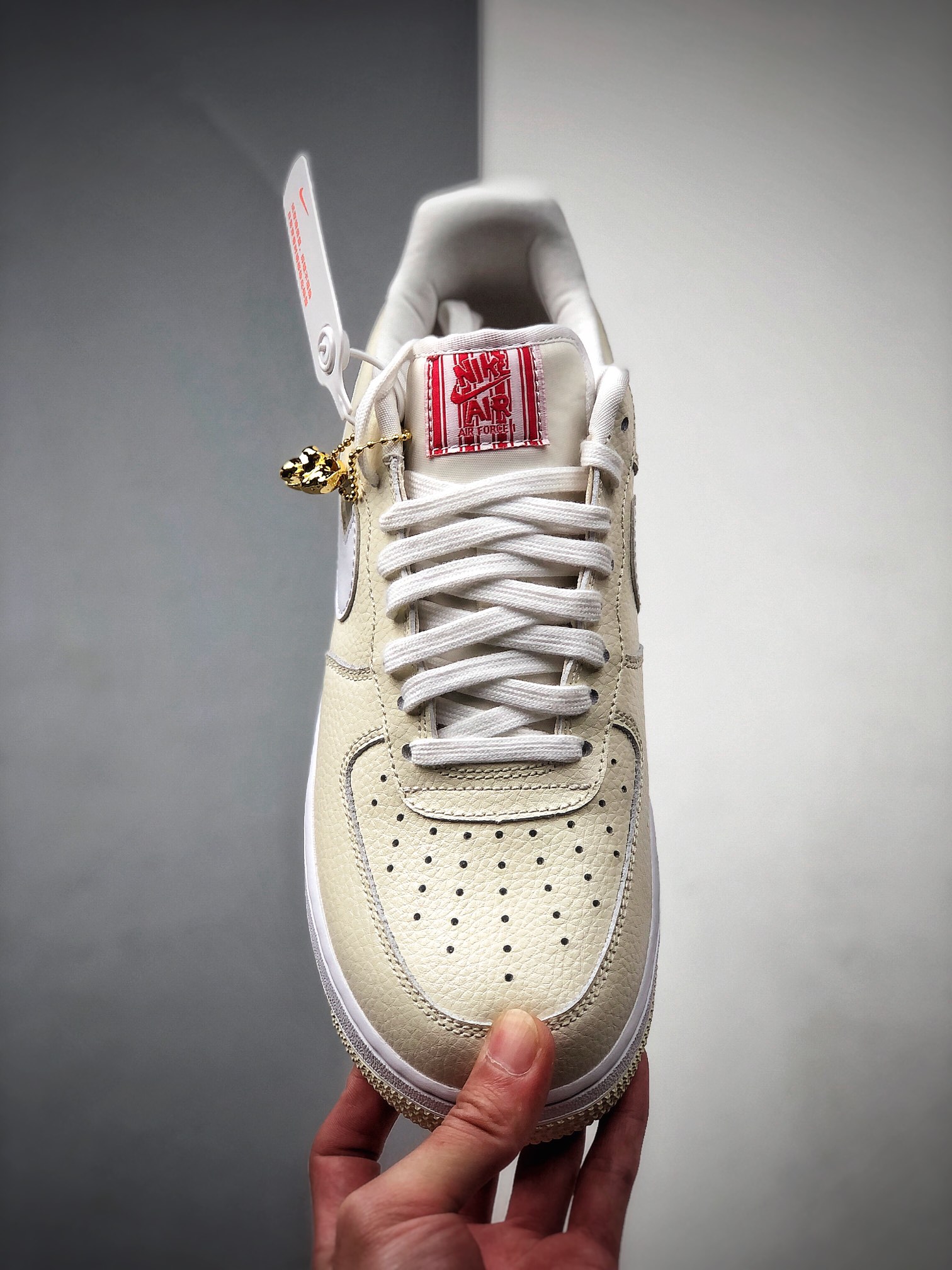 200 NIKE FORCE空军一号运动休闲板鞋 cw2919-100