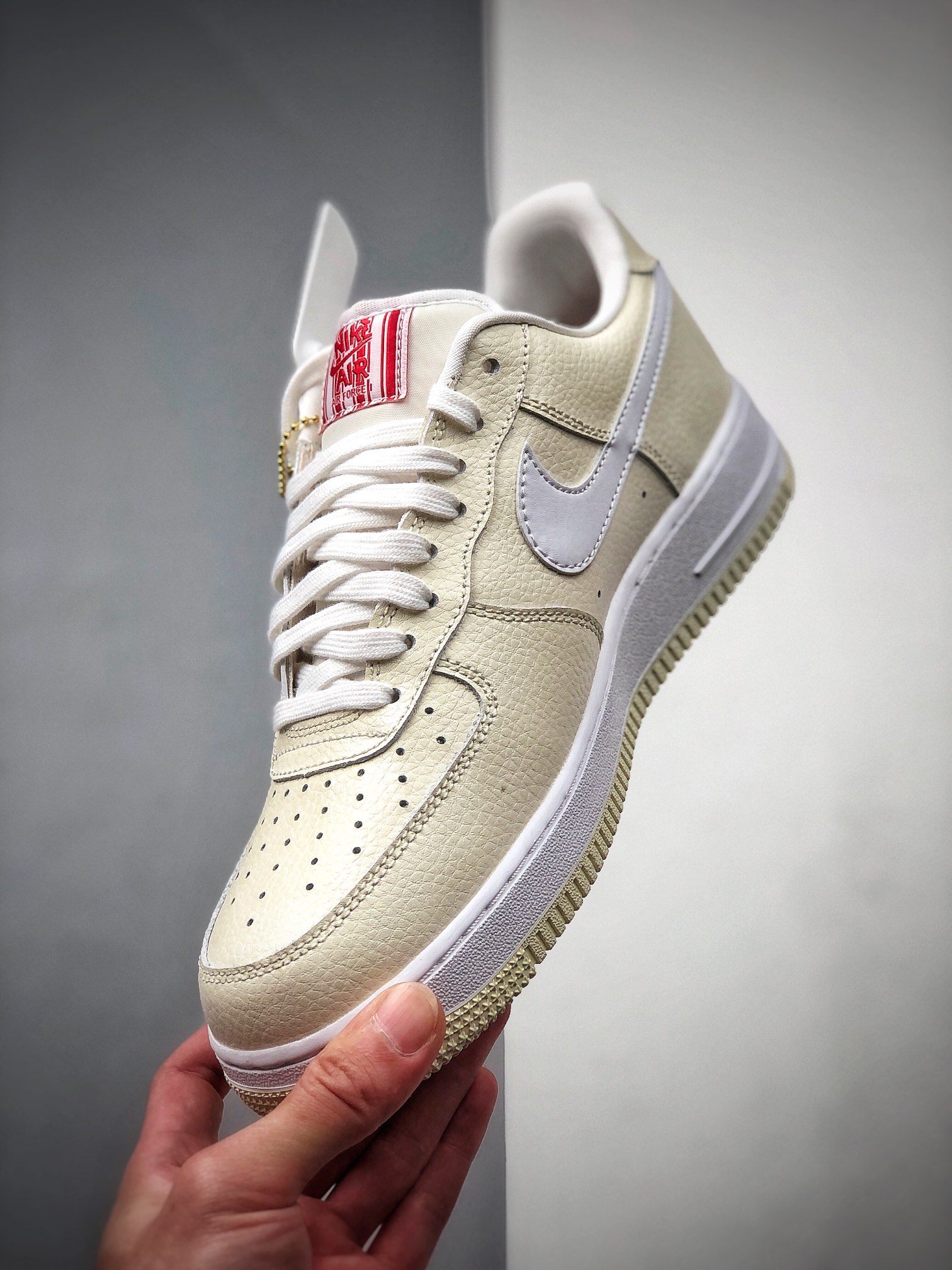 200 NIKE FORCE空军一号运动休闲板鞋 cw2919-100