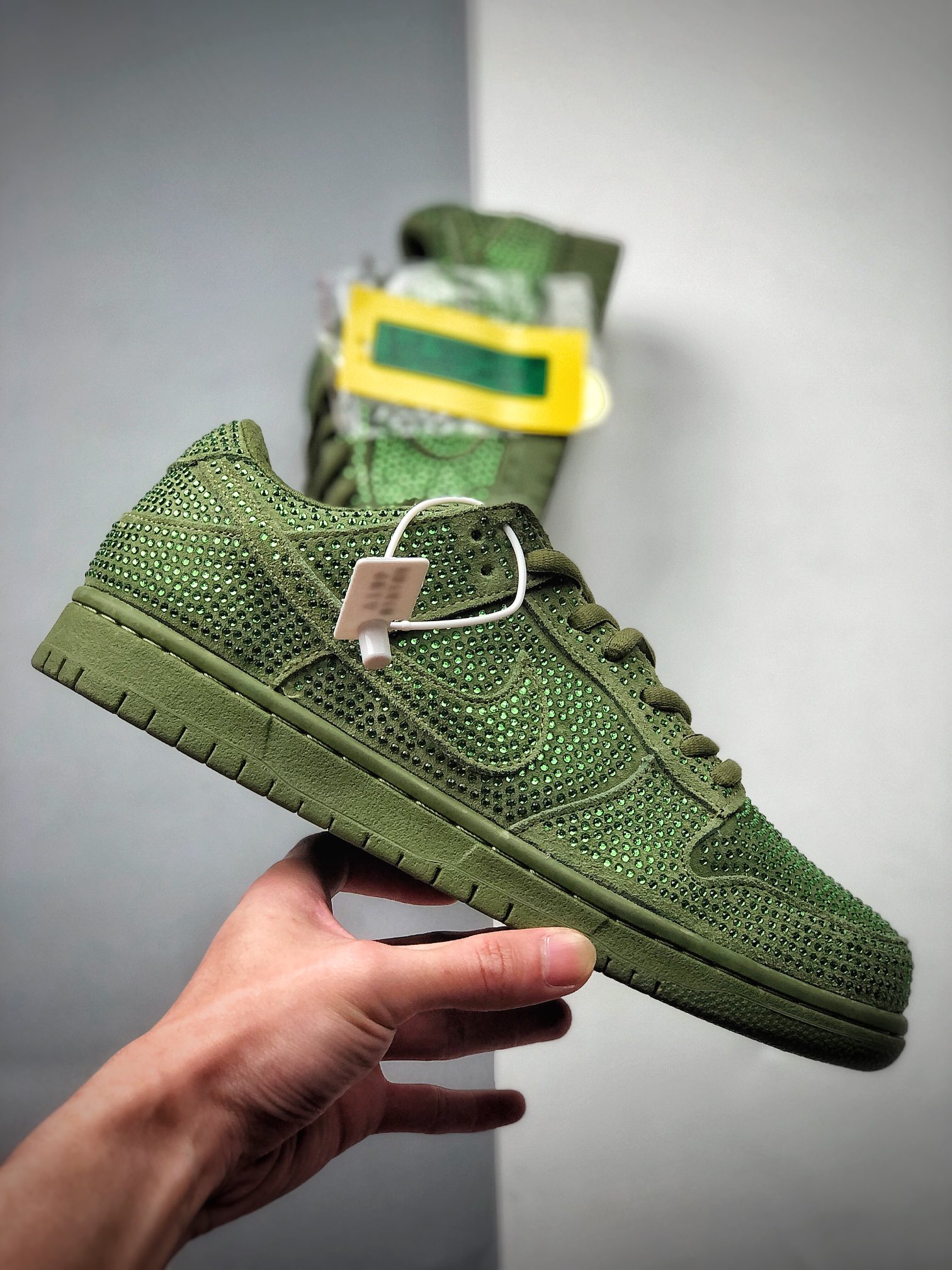 260  Cactus Plant Flea Market x Nike Dunk Low白色水钻重磅配色CZ2670-300