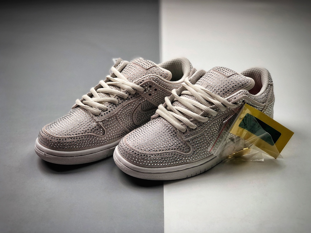 260  Cactus Plant Flea Market x Nike Dunk Low白色水钻重磅配色CZ2670-001