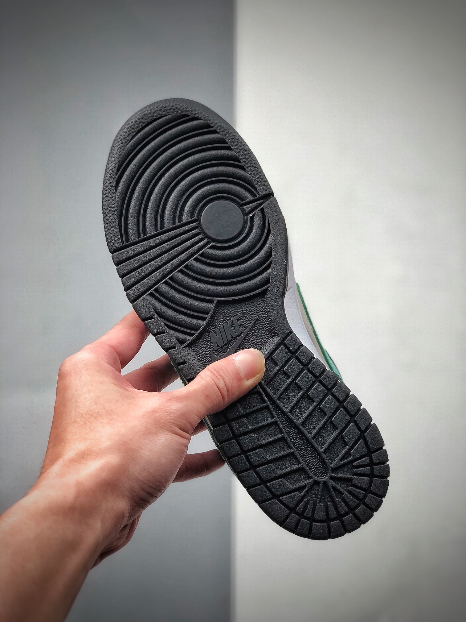 300 Nike Dunk Low GS  CW1590-003