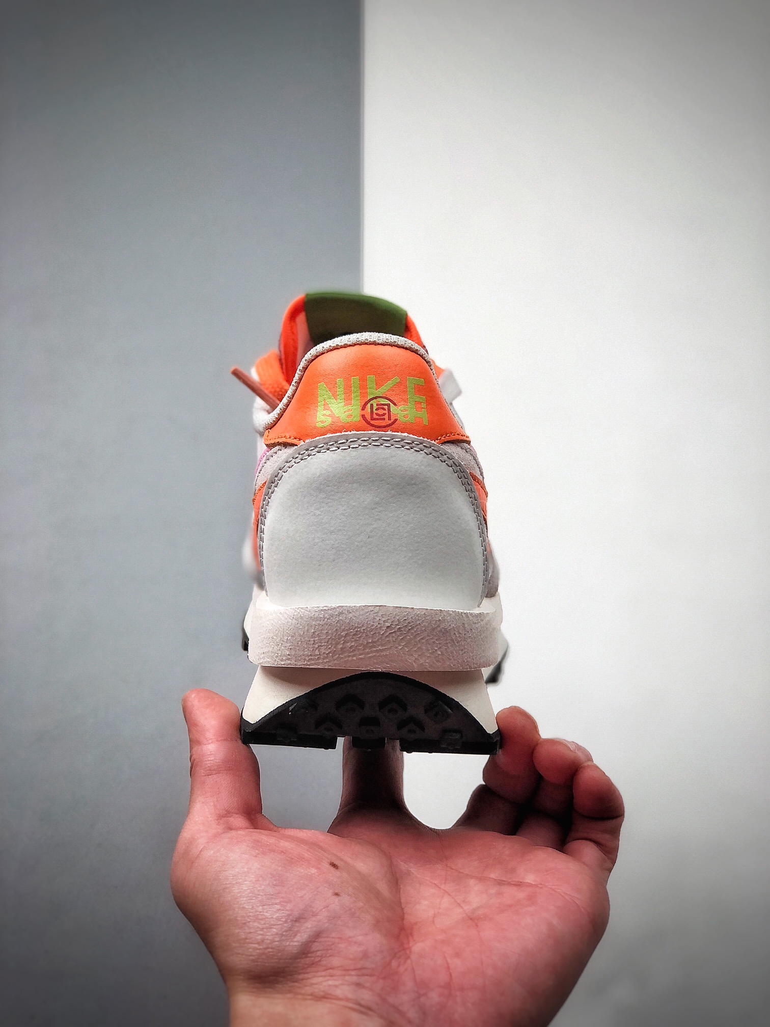 260  Sacai x Nike LVD Waffle Daybreak 联名走秀款  DH1347-100
