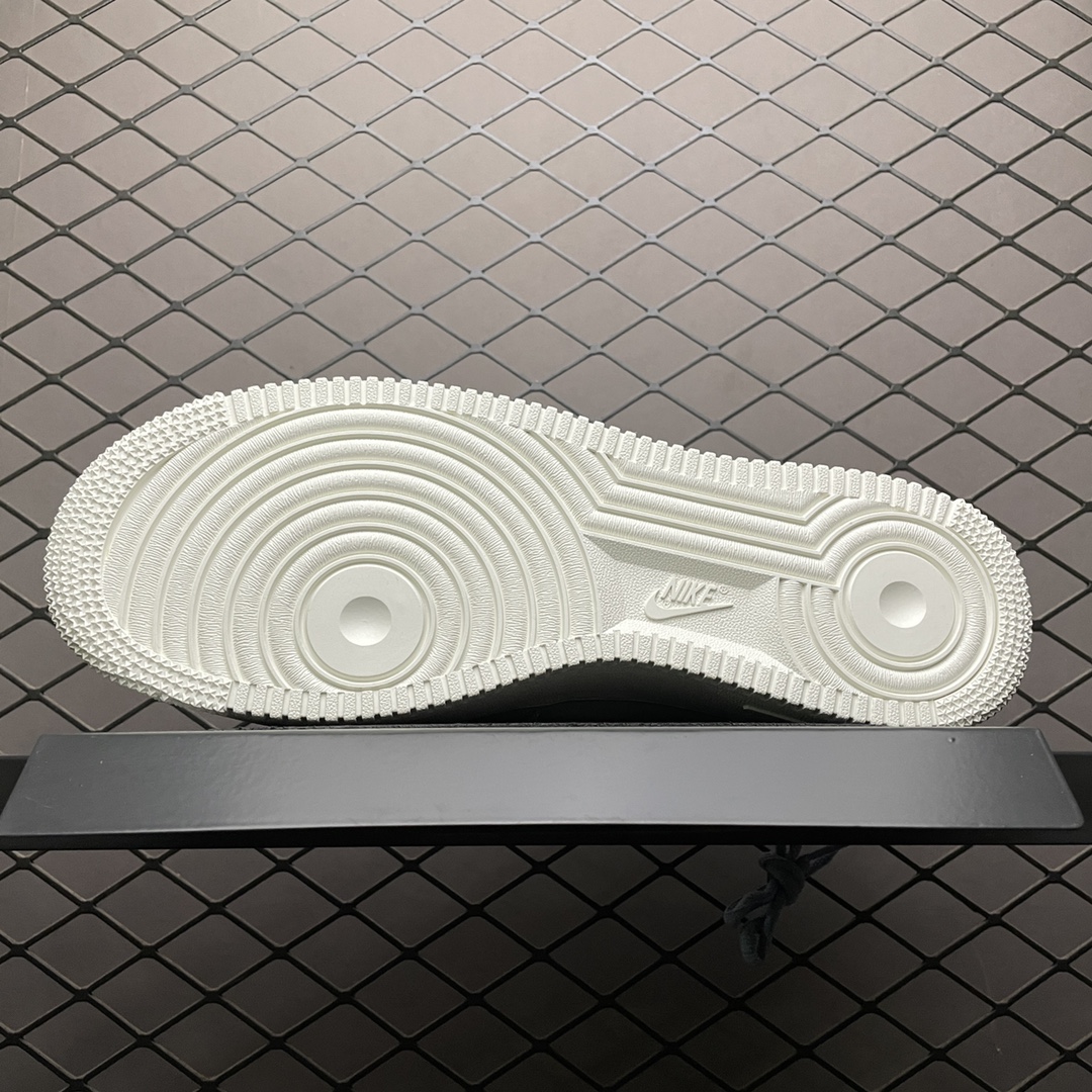 200 NK Air Force 1 空军一号低帮休闲运动板鞋 CQ5059-108