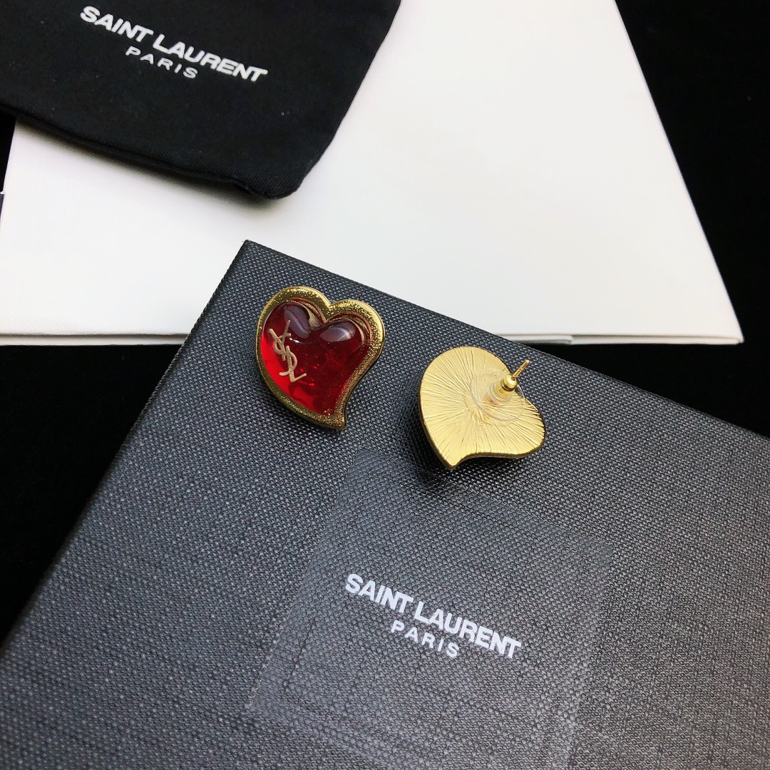 p250 ❤️YSL Saint-Lorland 钉 钉 钉 ❤️ ❤️ ❤️ 。 。 It’s a fine, fashionable, novel French style。 - 图片 2