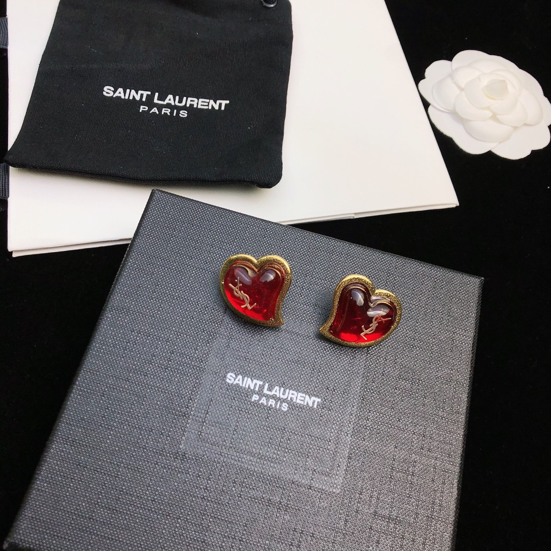 p250 ❤️YSL Saint-Lorland 钉 钉 钉 ❤️ ❤️ ❤️ 。 。 It’s a fine, fashionable, novel French style。 - 图片 4