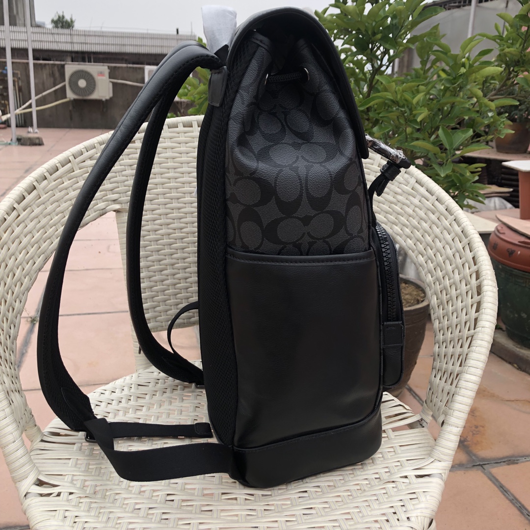 Coach COACH2712 蔻驰男士新款TRUCK翻盖大容量双肩包 旅行登山背包 书包 ，尺寸41.27.15