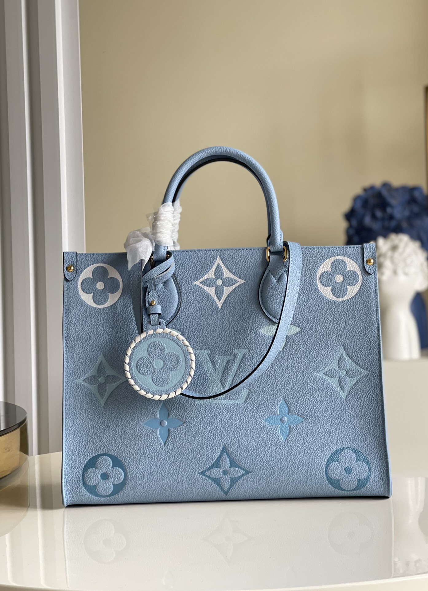 Louis Vuitton LV Onthego AAAAA
 Tote Bags Blue Empreinte​ M45718