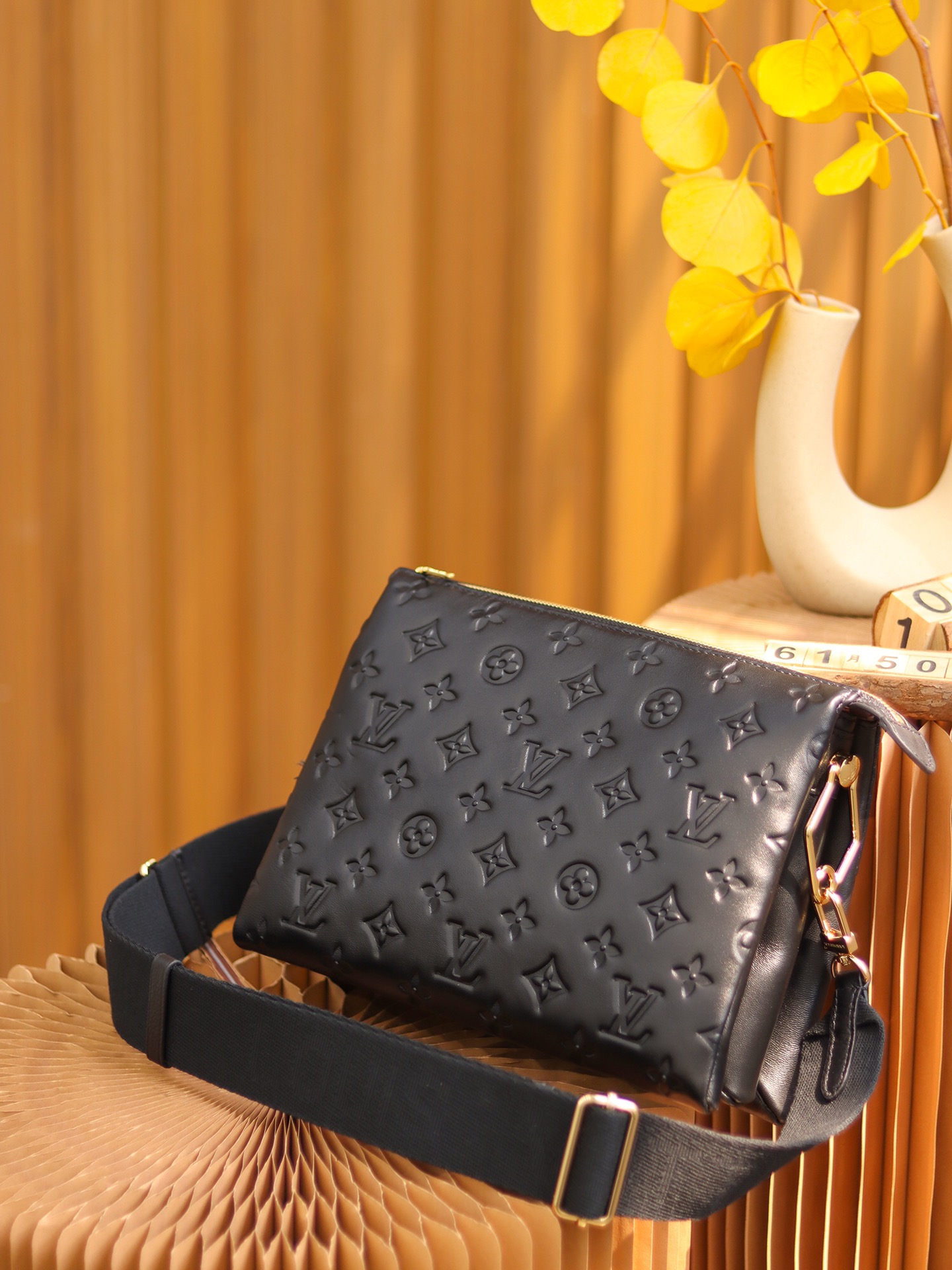 Louis Vuitton LV Coussin PM 单肩包 M57790