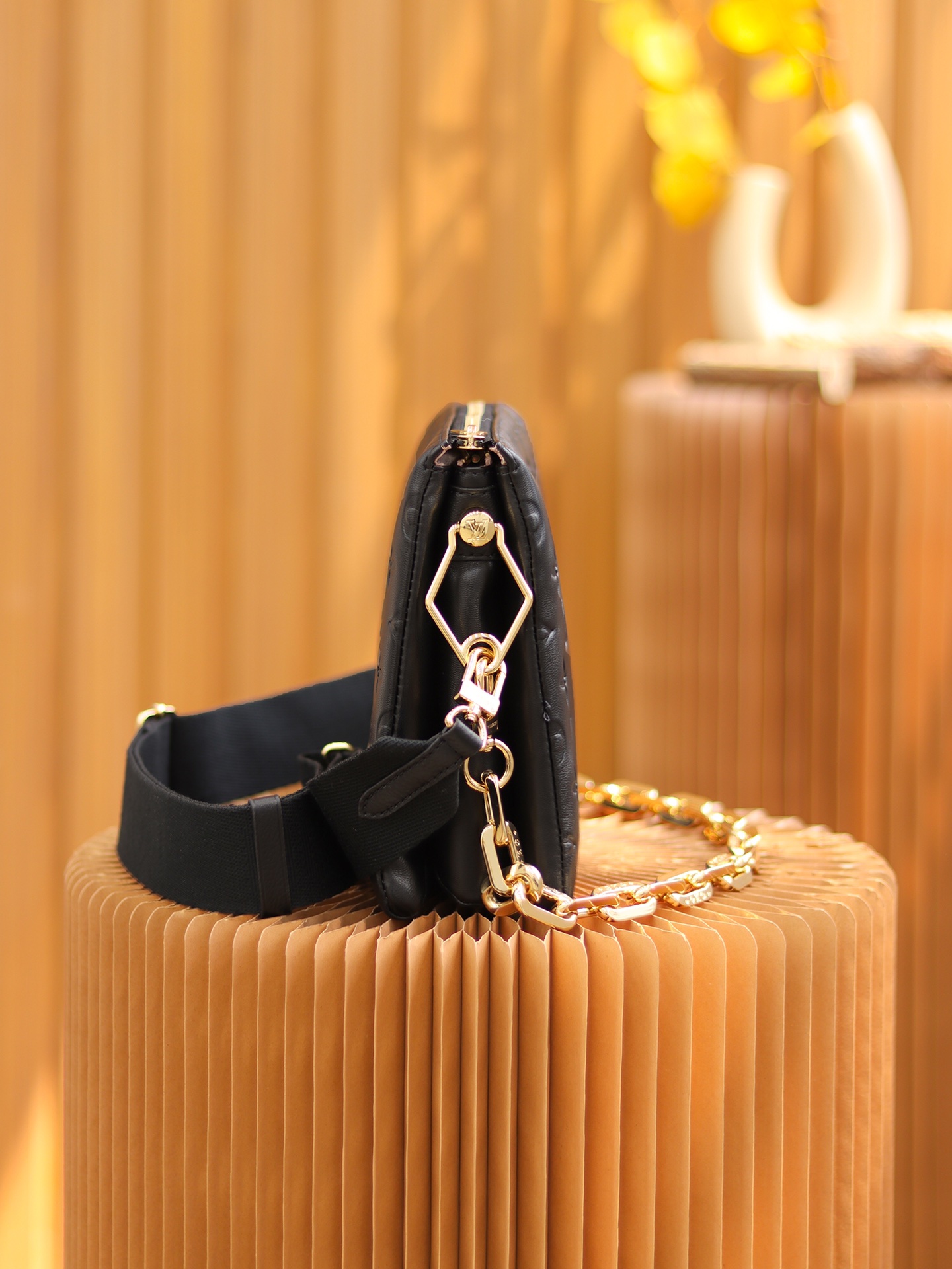 Louis Vuitton LV Coussin PM 单肩包 M57790