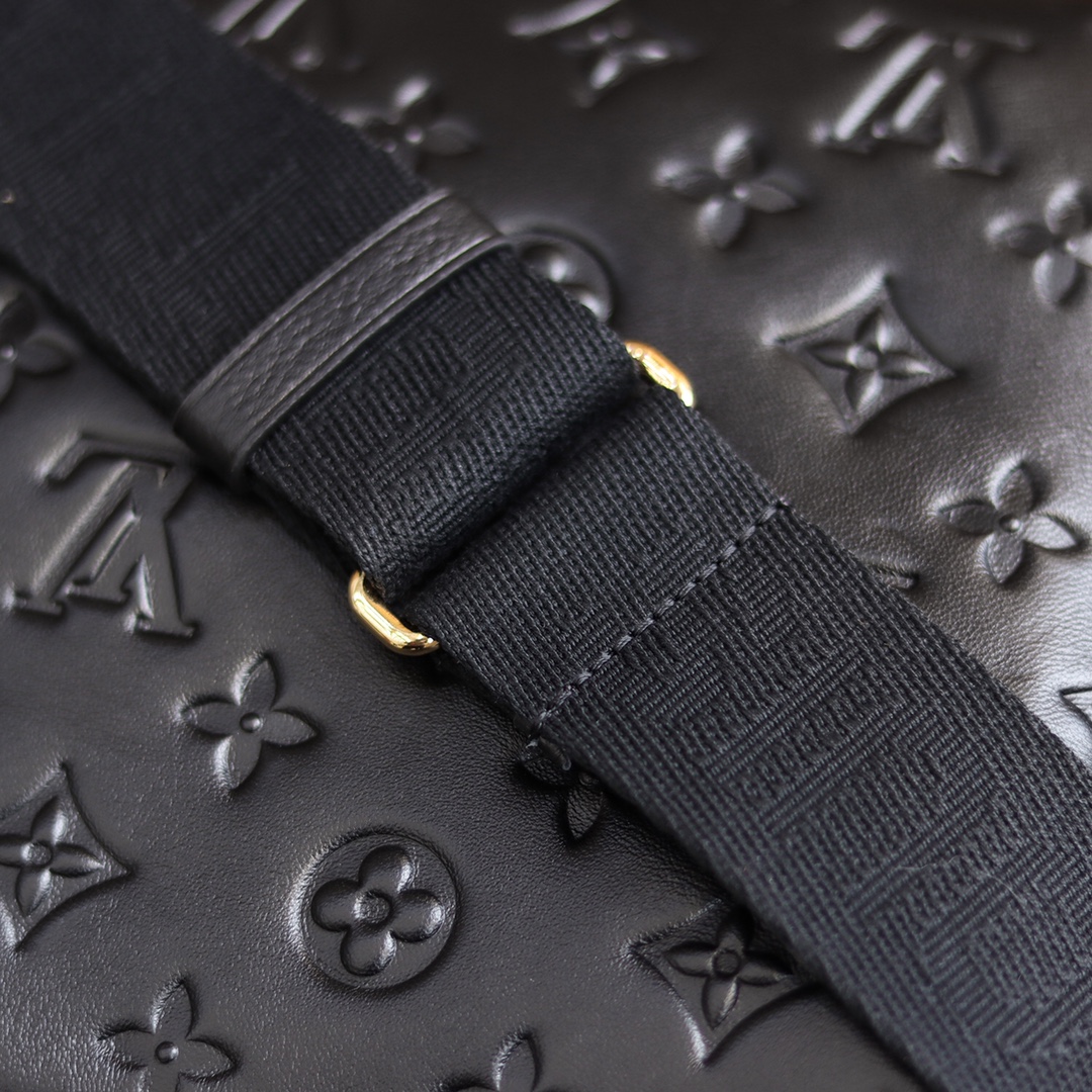 Louis Vuitton LV Coussin PM 单肩包 M57790