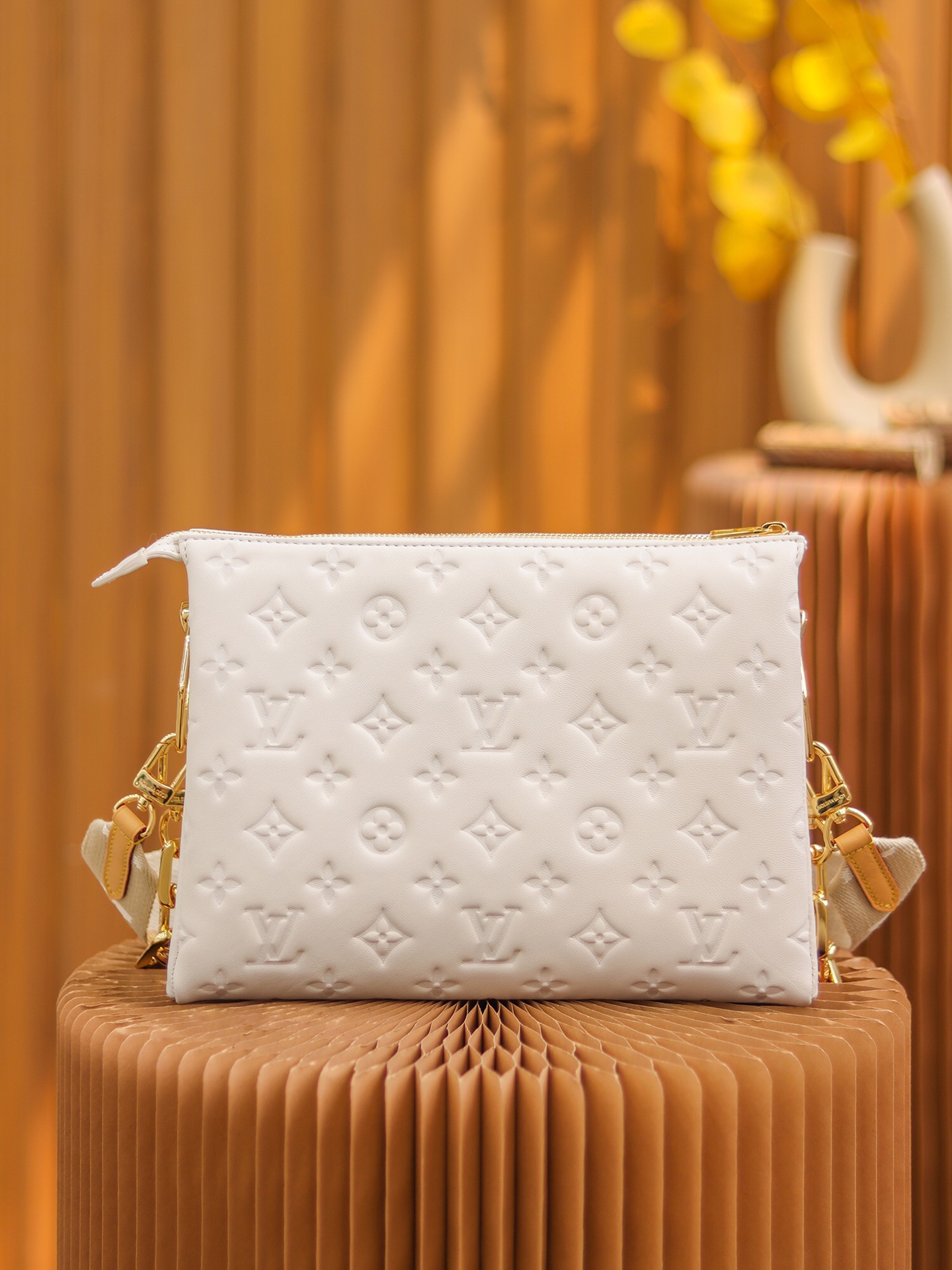 Louis Vuitton LV Coussin PM 单肩包 M57793