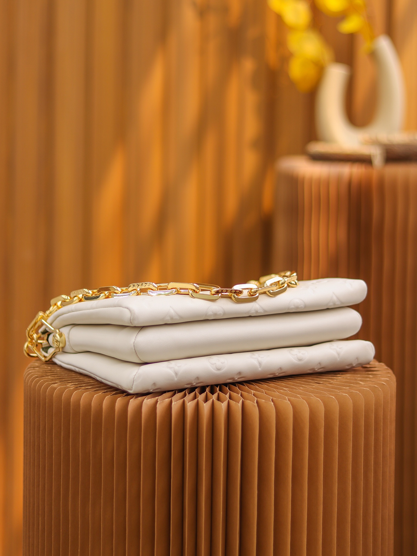 Louis Vuitton LV Coussin PM 单肩包 M57793