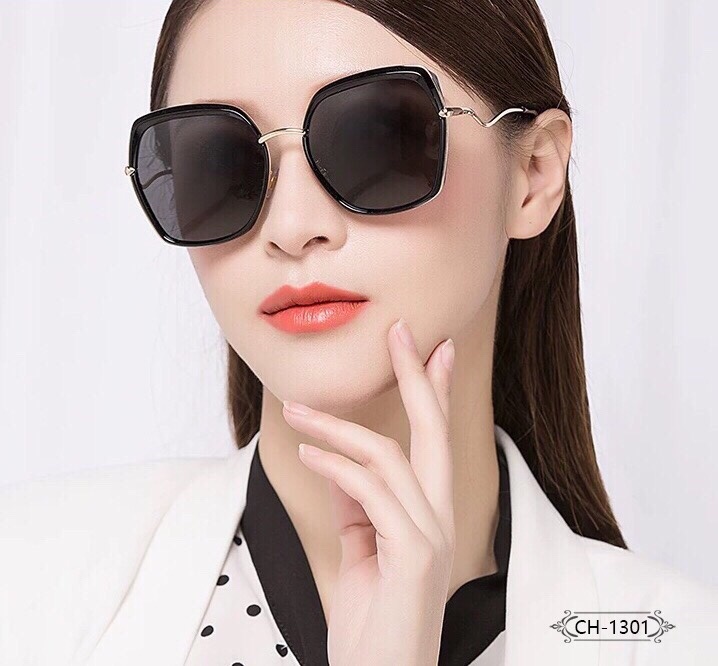 .法国香奈儿-CHANEL.宝丽来树