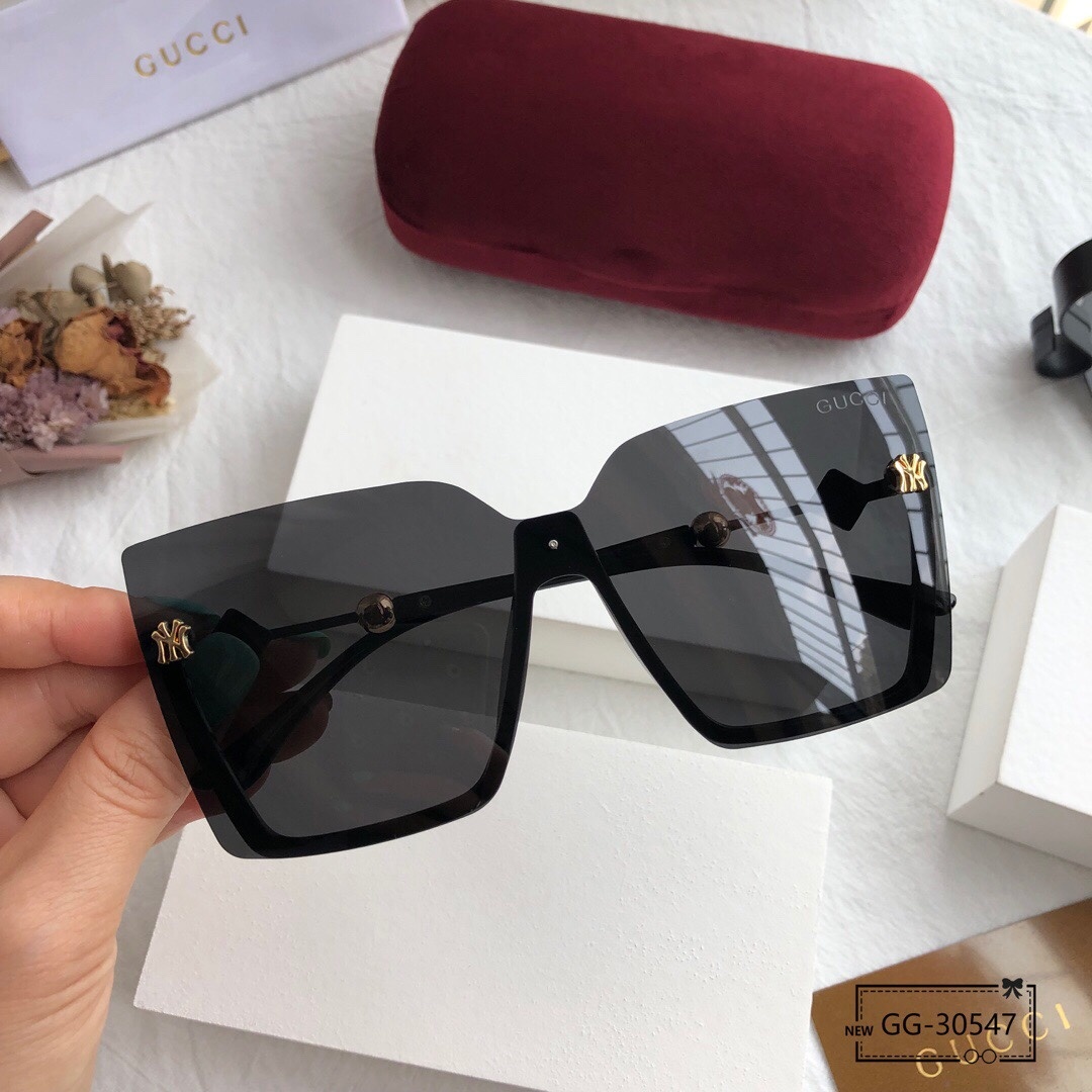 .意大利古奇-GUCCI.宝丽来树脂