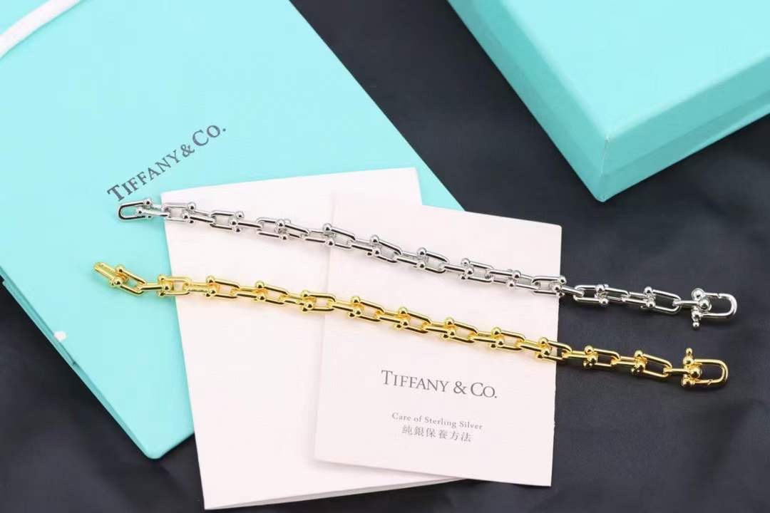 Tiffany & Co. tiffany&Co. 银色 U型扣手链