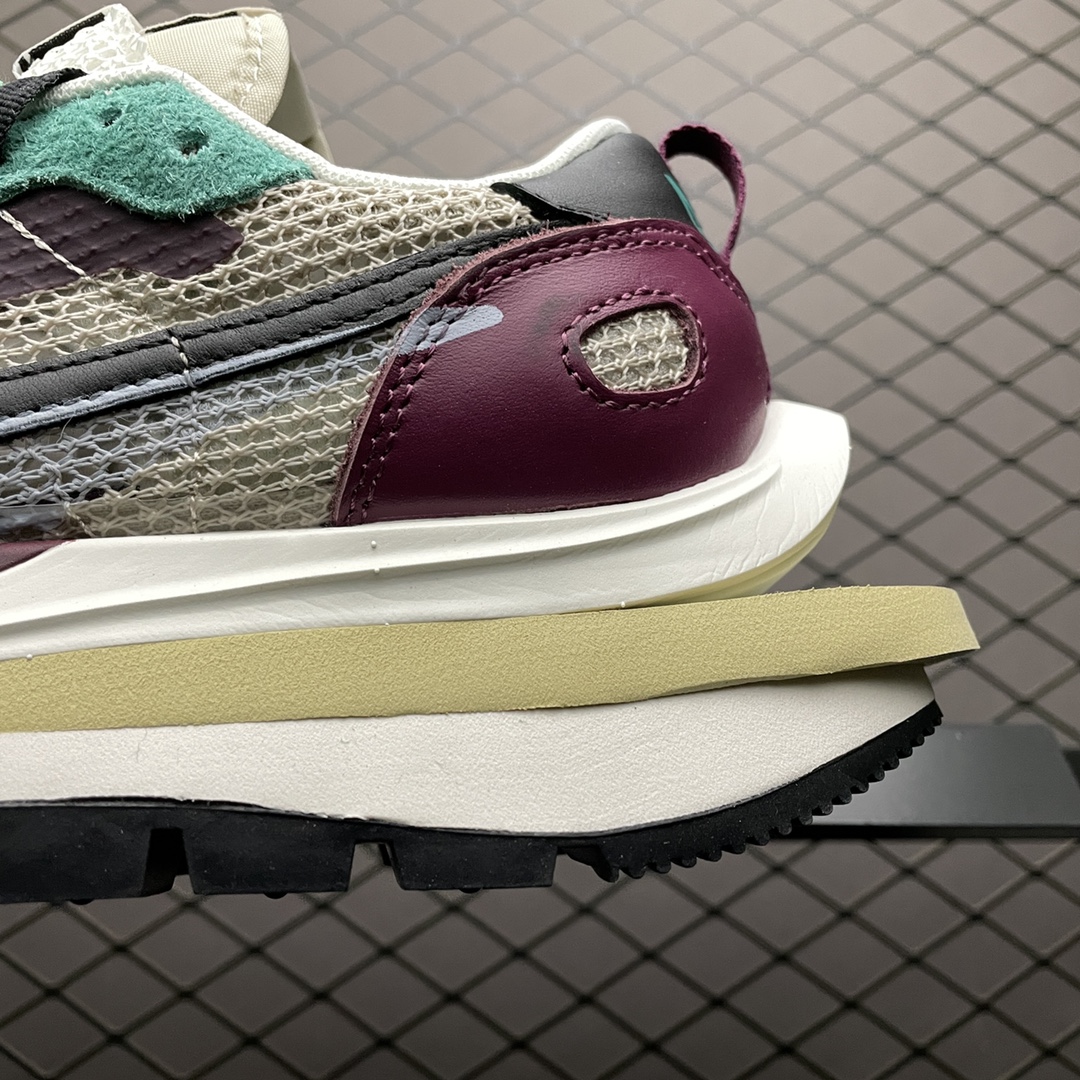 320 Sacai X Nike Vaporwaffle 华夫三代3.0 走秀 重磅联名合作款 DD3050-200