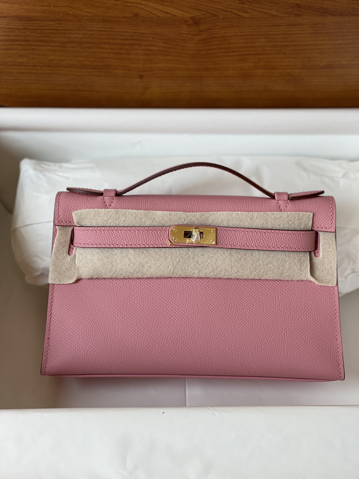NO:698837,Kelly first generation handbag 22cm pink gold buckle in stock, Hermes, hermes, Hermes,19860909Kelly一代手包 22cm 粉色金扣现货,爱马仕,hermes,Hermes,,Bag