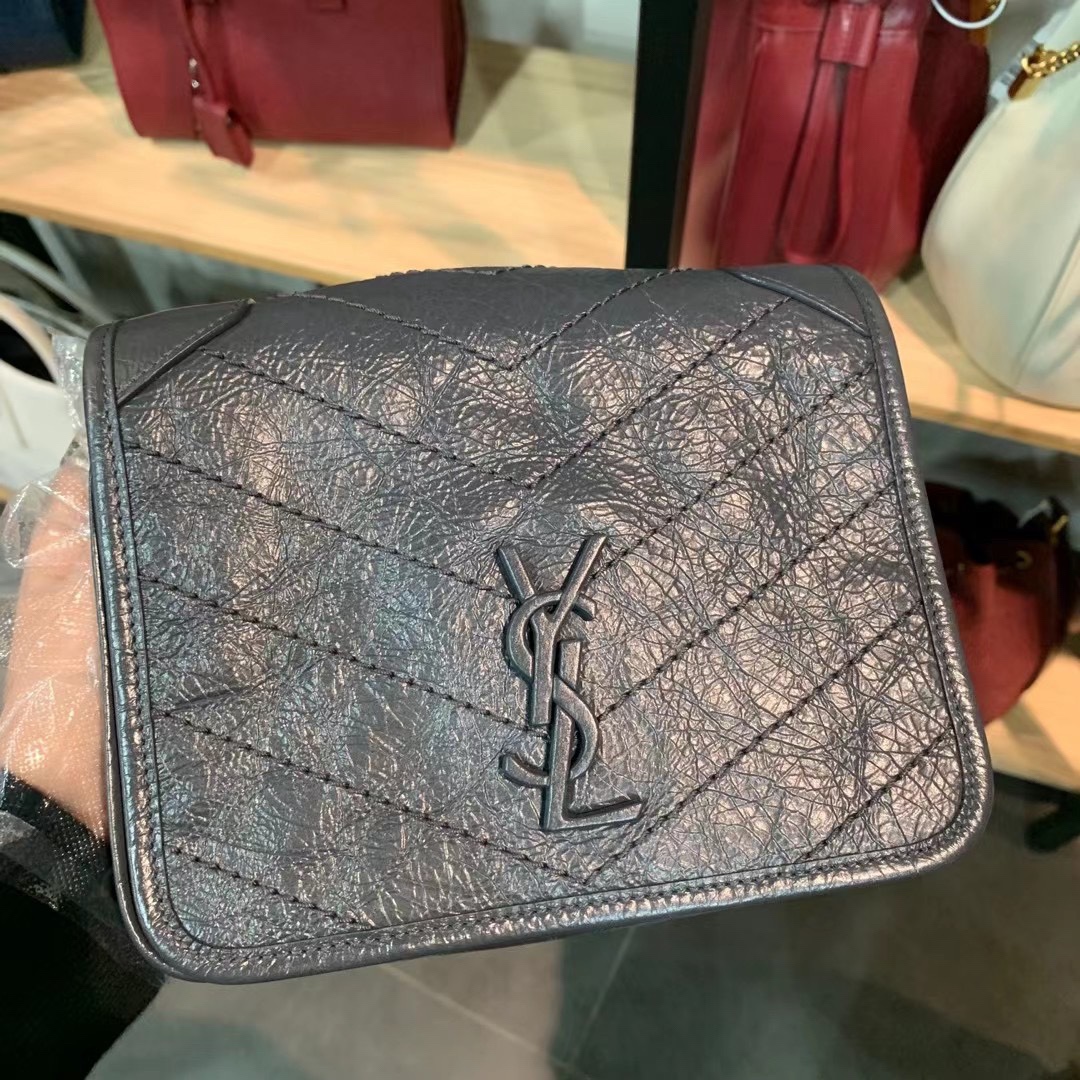 YSL ๐๐๐๐ ๐๐ฉ๐๐๐ ๐ค๐๐๐๐๐ก้พๆกๅฐๆๅ
583103ๆทฑ็ฐ่ฒ