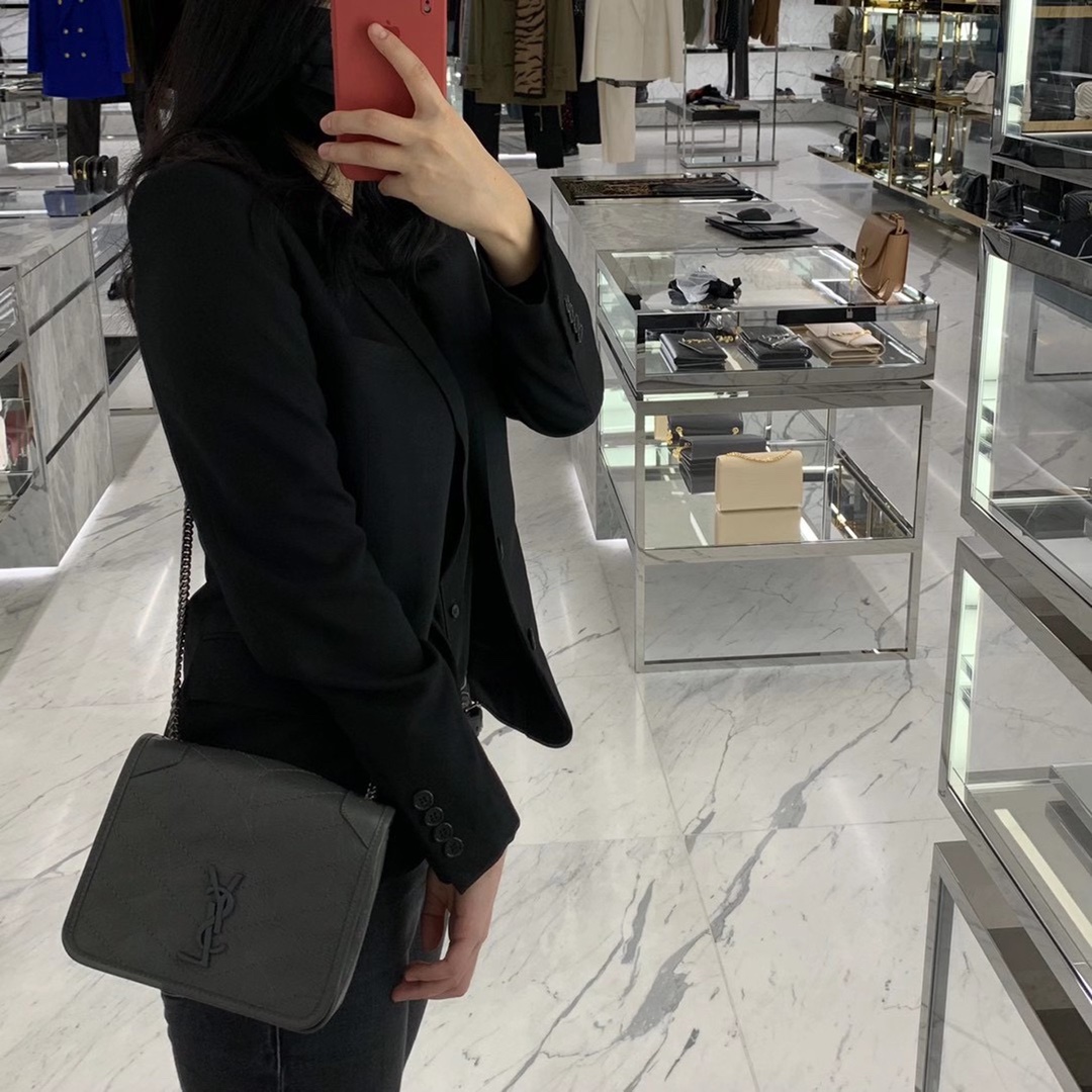 YSL ๐๐๐๐ ๐๐ฉ๐๐๐ ๐ค๐๐๐๐๐ก้พๆกๅฐๆๅ
583103ๆทฑ็ฐ่ฒ