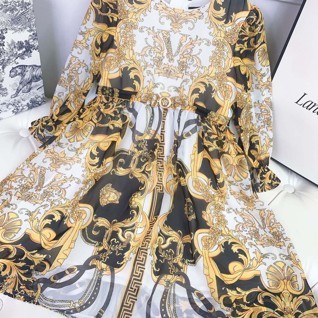 Versace 2021 Spring Summer Dress: Snow-Swipe Fabric, Eco-Friendly, Various Sizes - 图片 3