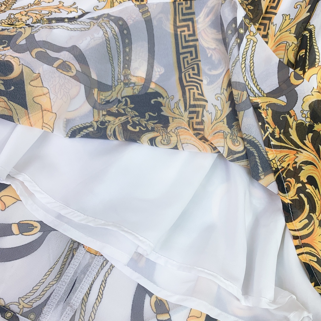Versace 2021 Spring Summer Dress: Snow-Swipe Fabric, Eco-Friendly, Various Sizes - 图片 8