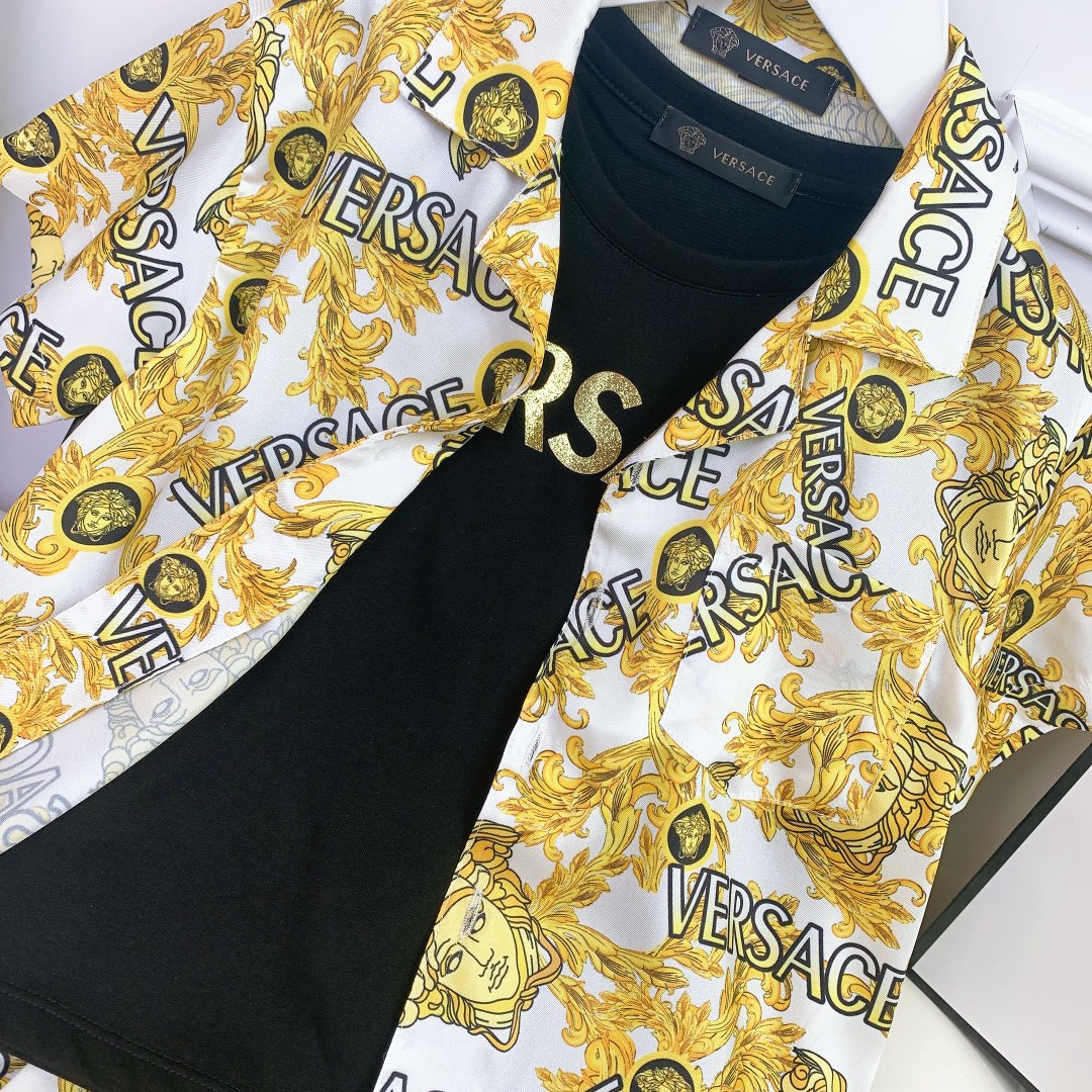 Versace Van Sage 2021SS Spring & Summer 3-Piece Short Fashion Sets with Delivery - 图片 5