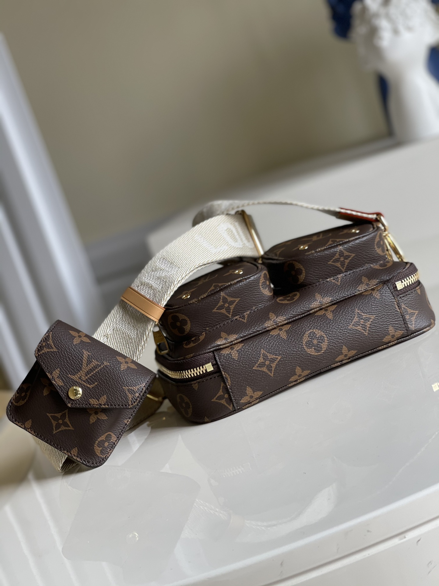 Louis Vuitton LV Utility Crossbody 三合一斜挎包 M80446