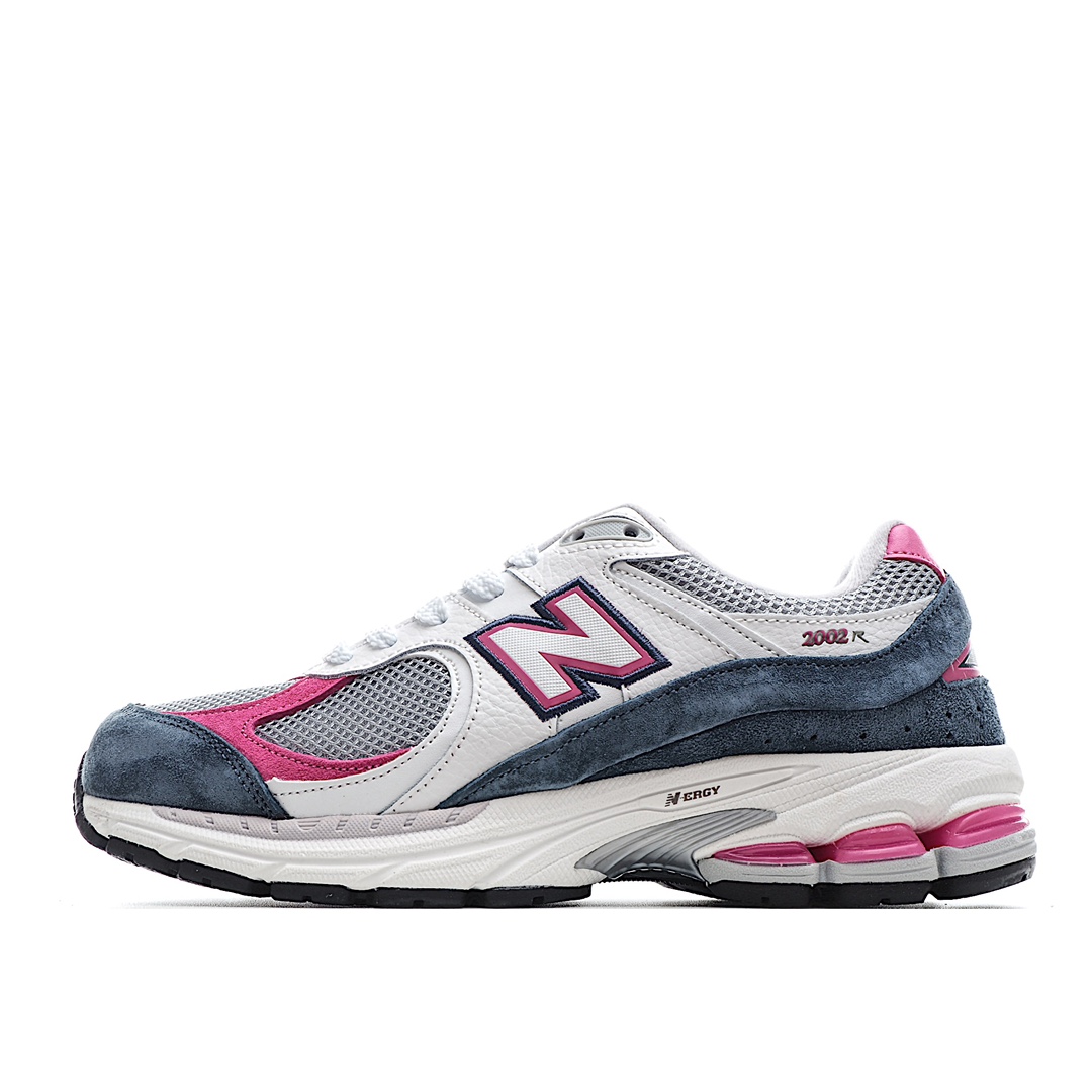 G5 New Balance WL 2002 新百伦 复古休闲跑步鞋 ML 2002RC最新出的 2002R系列，鞋款延续了经典科技，升级版N-ERGY缓震物料机能与材质 上脚太舒适了，鞋面的柔软麂皮搭配尼龙网布，特别透气而且还复古感，不管是搭配牛仔裤还工装裤都是百搭