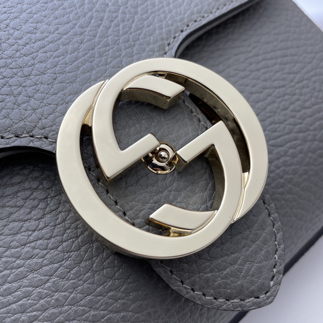 GUCCI古驰金属双G压扣小牛皮单肩斜跨包607720