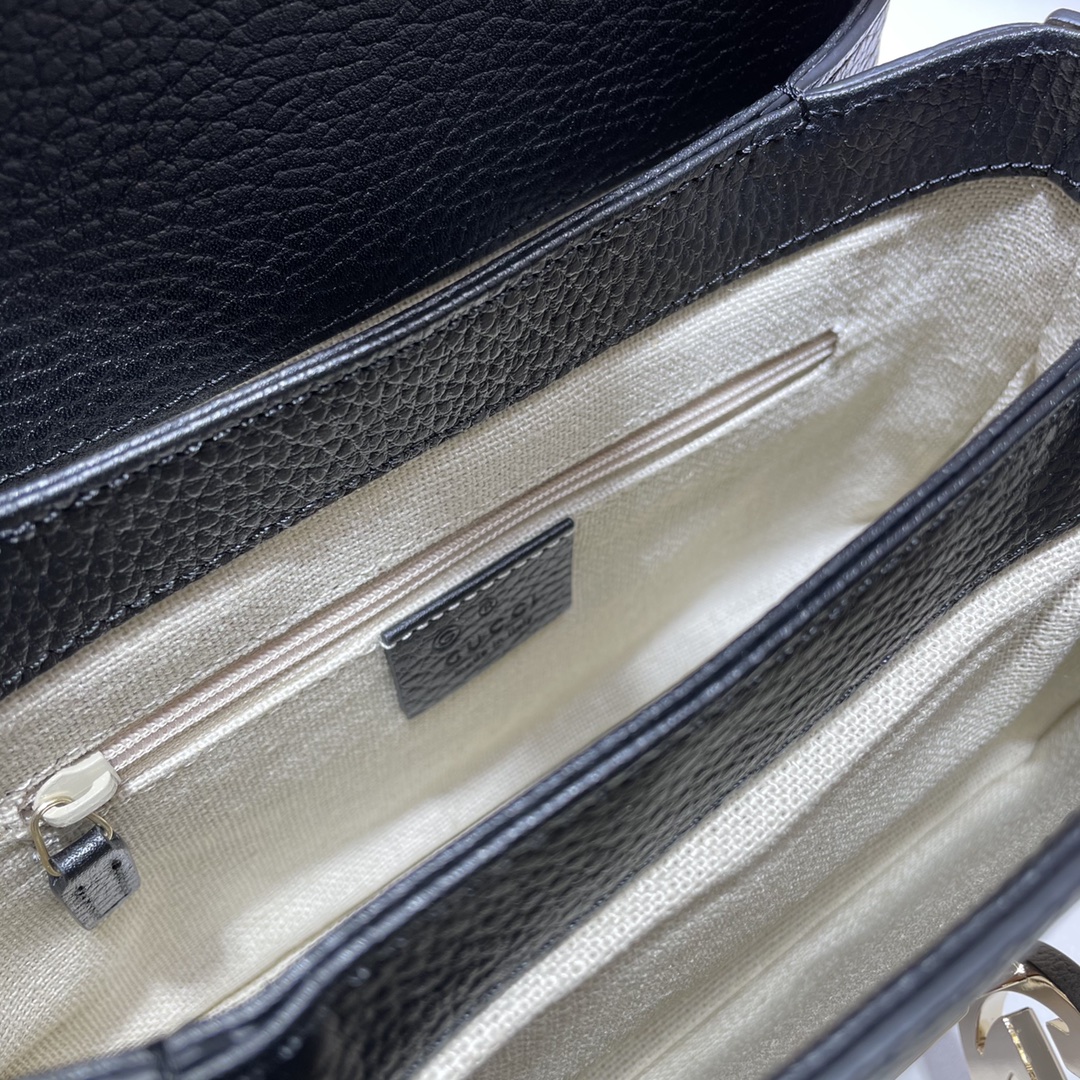 GUCCI古驰金属双G压扣小牛皮单肩斜跨包607720