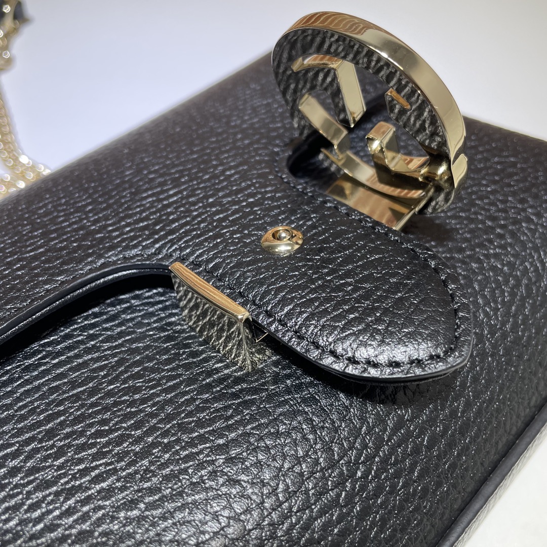 GUCCI古驰金属双G压扣小牛皮单肩斜跨包607720