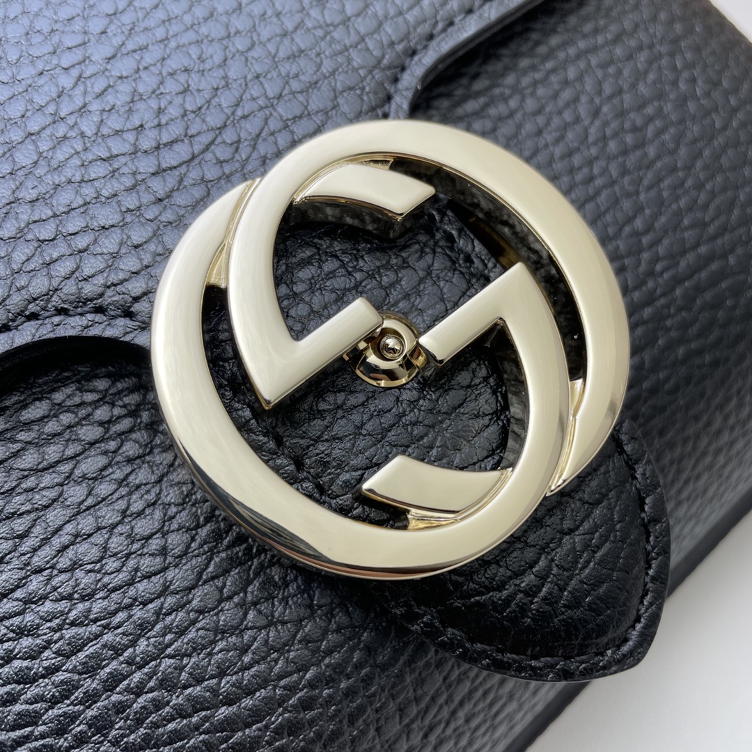 GUCCI古驰金属双G压扣小牛皮单肩斜跨包607720