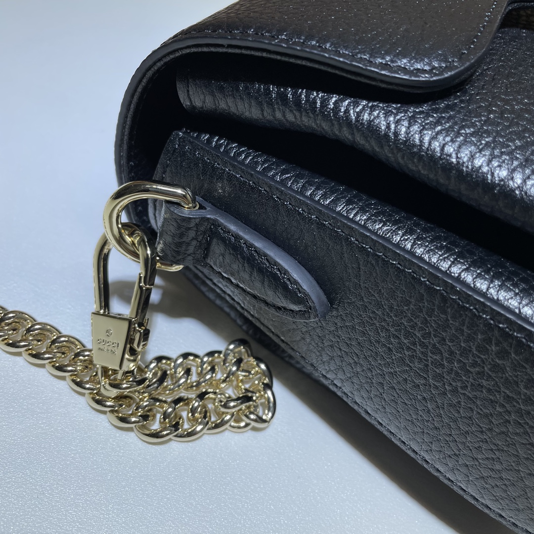 GUCCI古驰金属双G压扣小牛皮单肩斜跨包607720