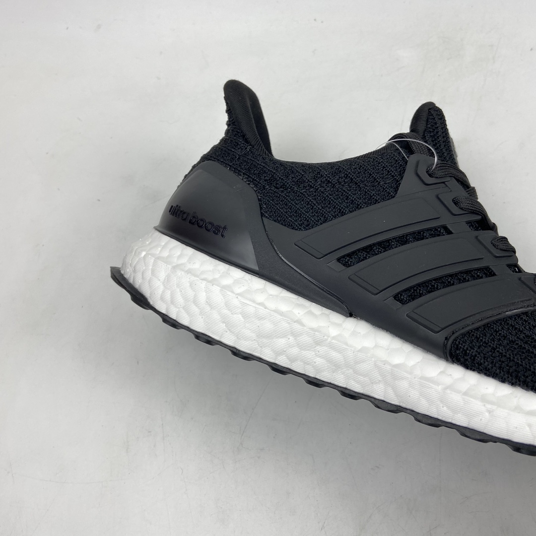 P180 Ad Ultra Boost 4.0 阿迪达斯全掌爆米花透气跑步鞋 BB6166