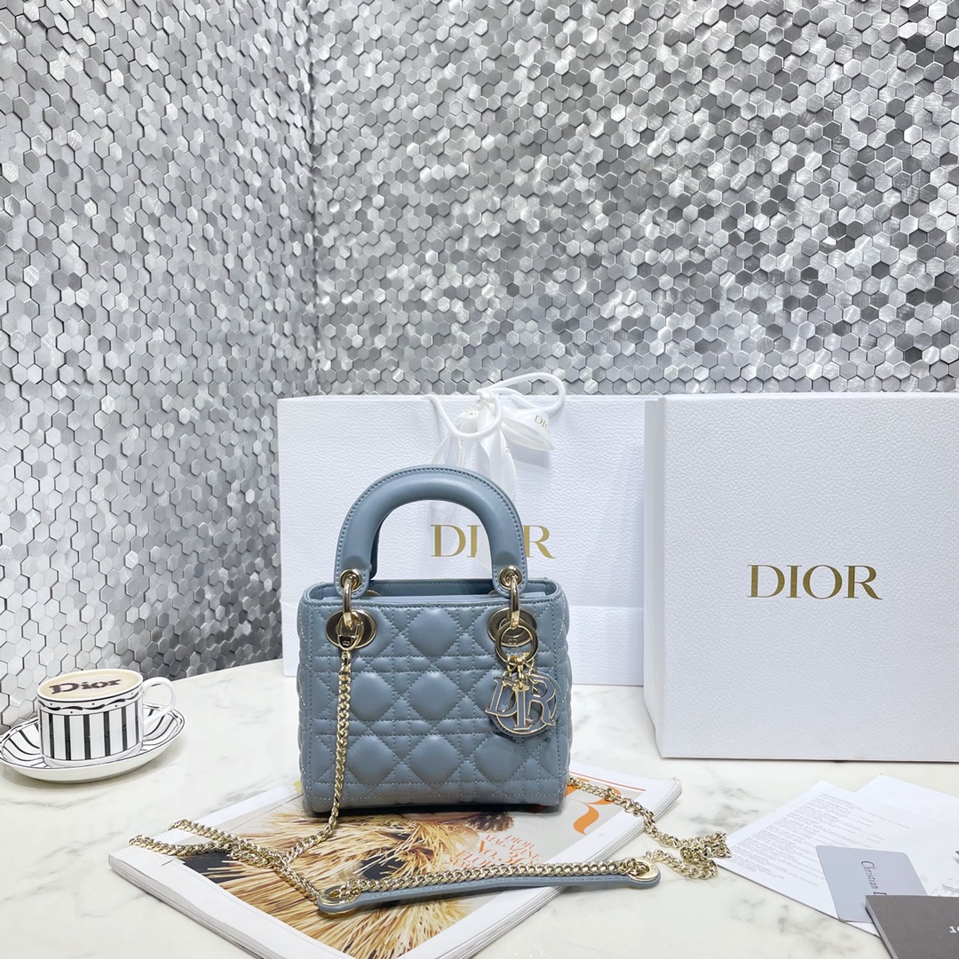 2023 Luxury Replicas
 Dior Perfect 
 Bags Handbags Blue Sky Sheepskin Lady Chains