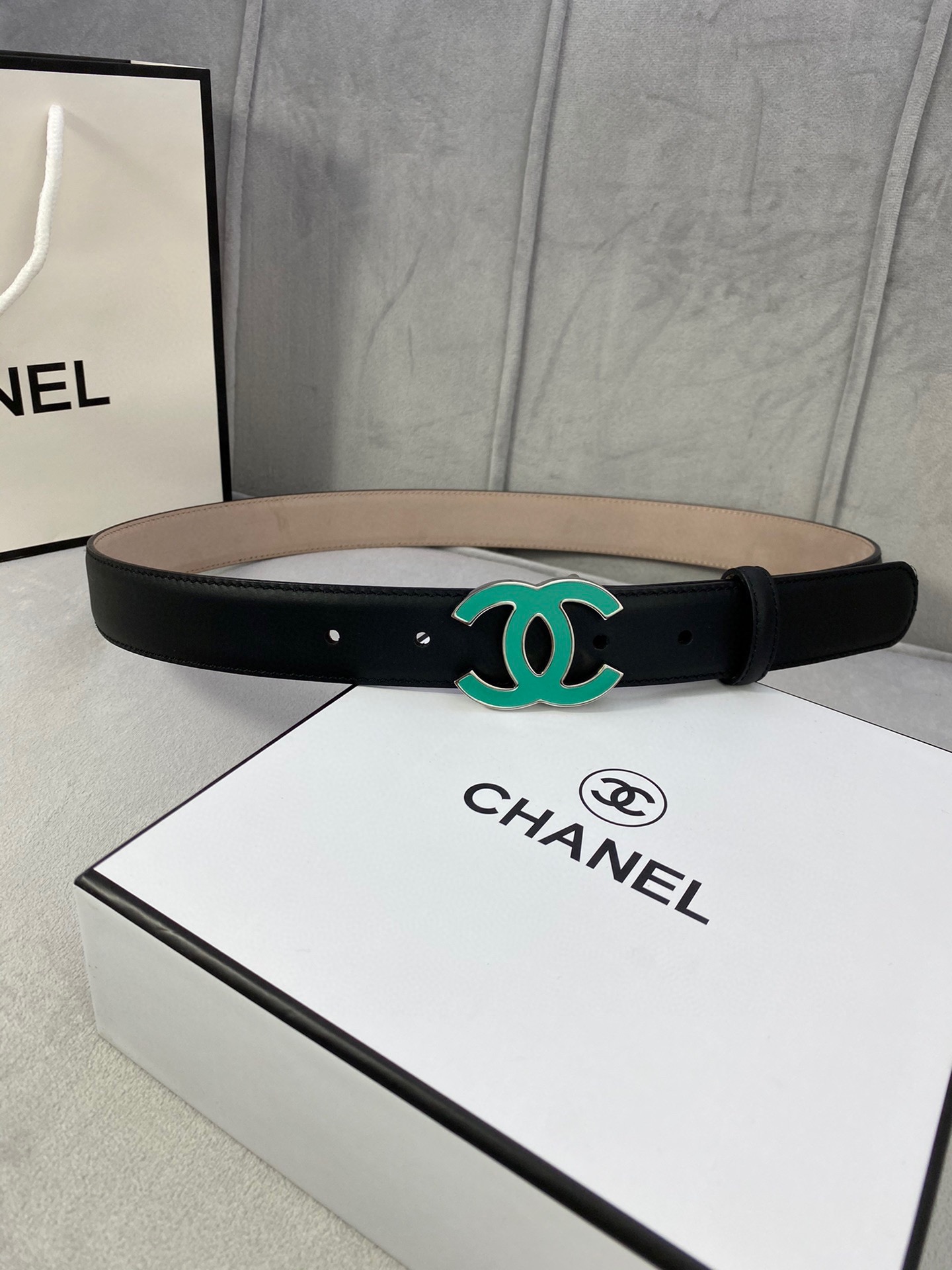  宽度3.0cm Chanel （香奈儿）女士经典款腰带皮带新款光滑内衬磨砂牛皮银色/精品磨胶钢扣