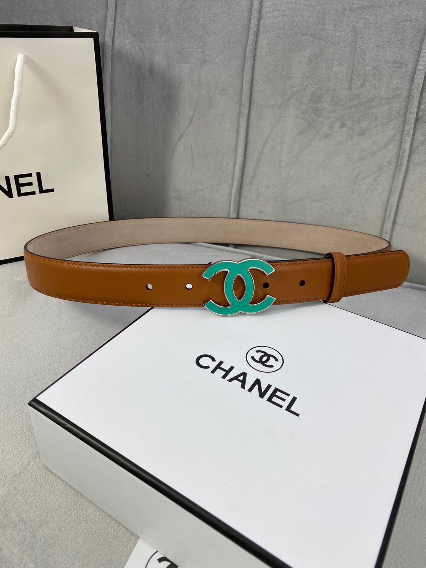  宽度3.0cm Chanel （香奈儿）女士经典款腰带皮带新款光滑内衬磨砂牛皮银色/精品磨胶钢扣