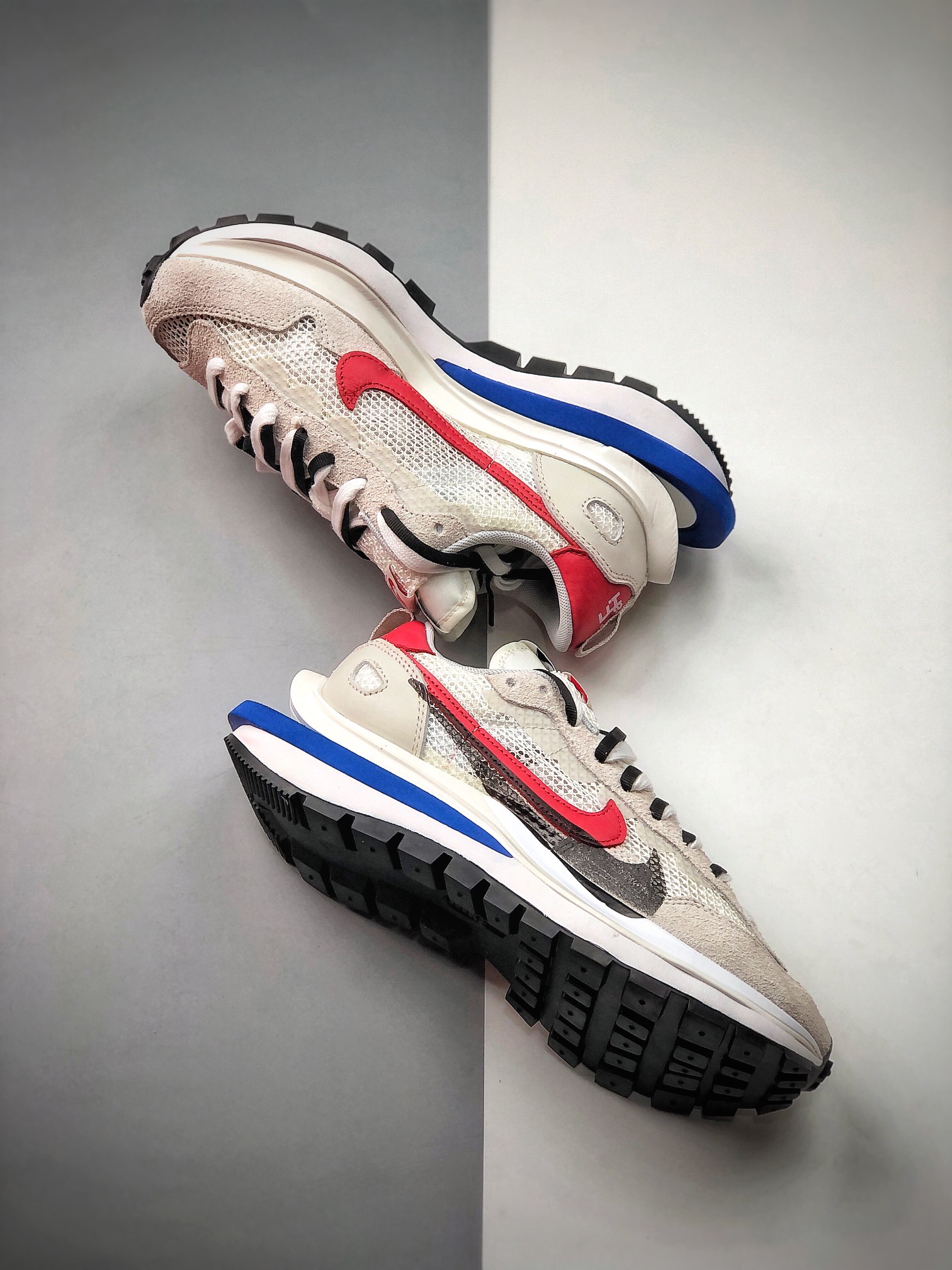 280  Sacai X Nike Vaporwaffle 华夫三代3.0 走秀 重磅联名合作款 CV1363-100
