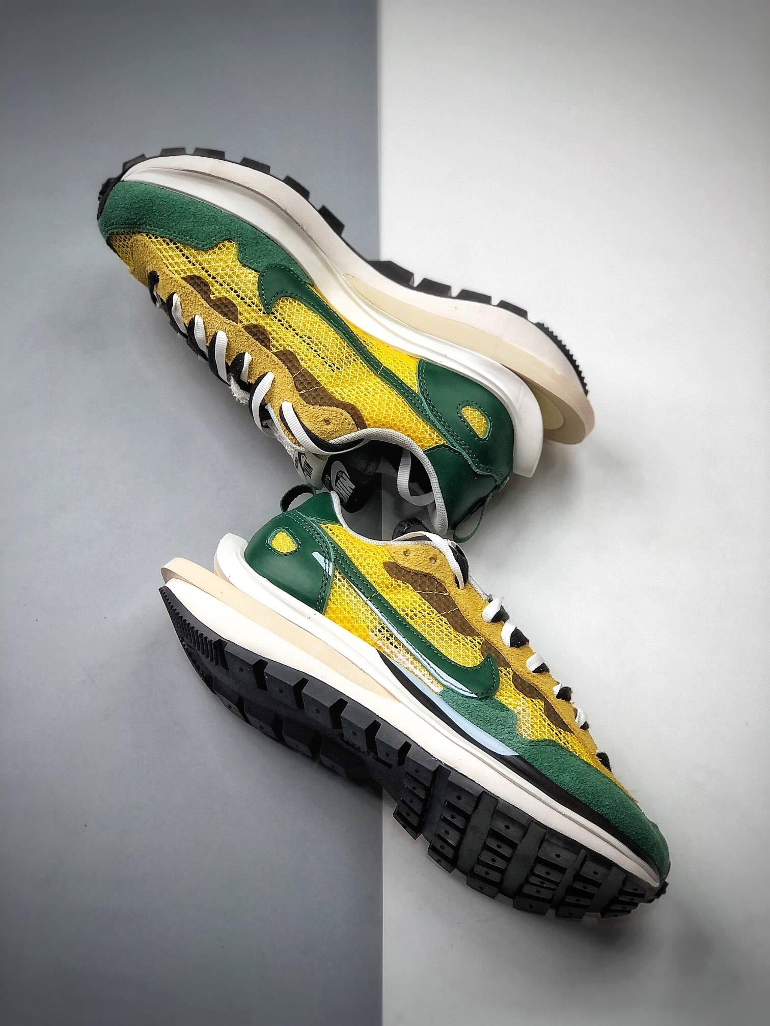 280  Sacai X Nike Vaporwaffle 华夫三代3.0 走秀 CV1363-700
