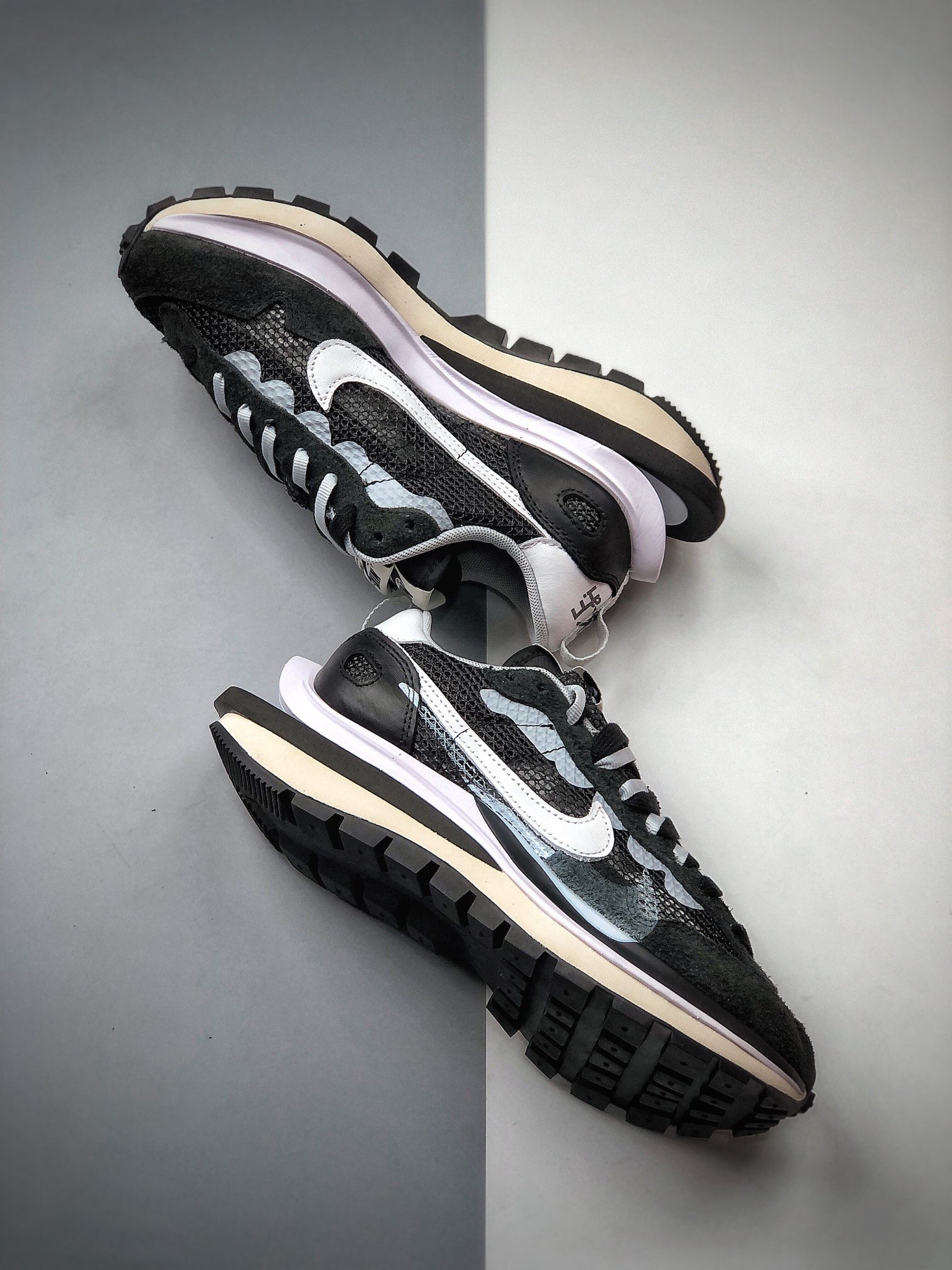 280  Sacai X Nike Vaporwaffle 华夫三代3.0 走秀 重磅联名合作款 CV1363-001