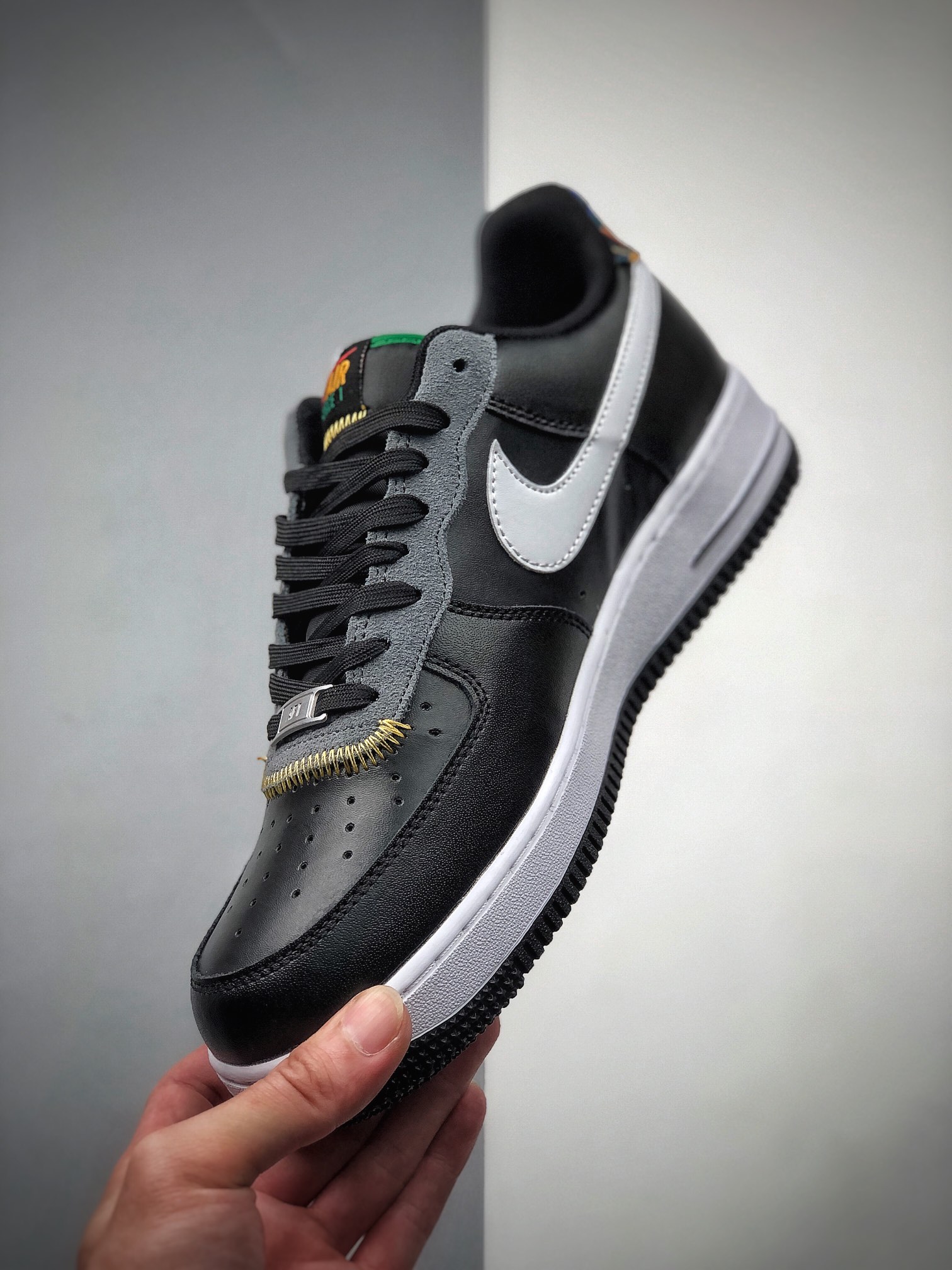 200 NIKE FORCE空军一号运动休闲板鞋 DC1483-100