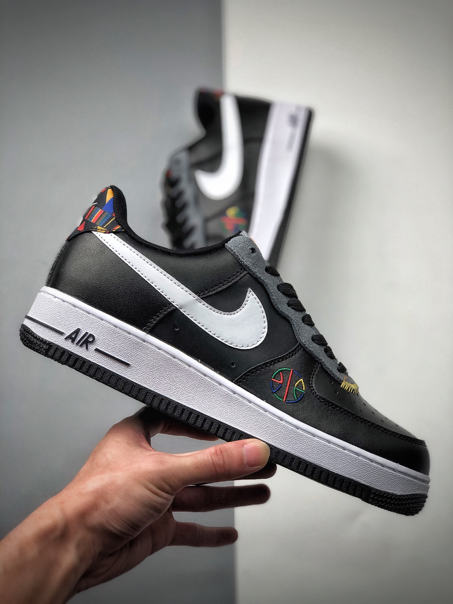 200 NIKE FORCE空军一号运动休闲板鞋 DC1483-100