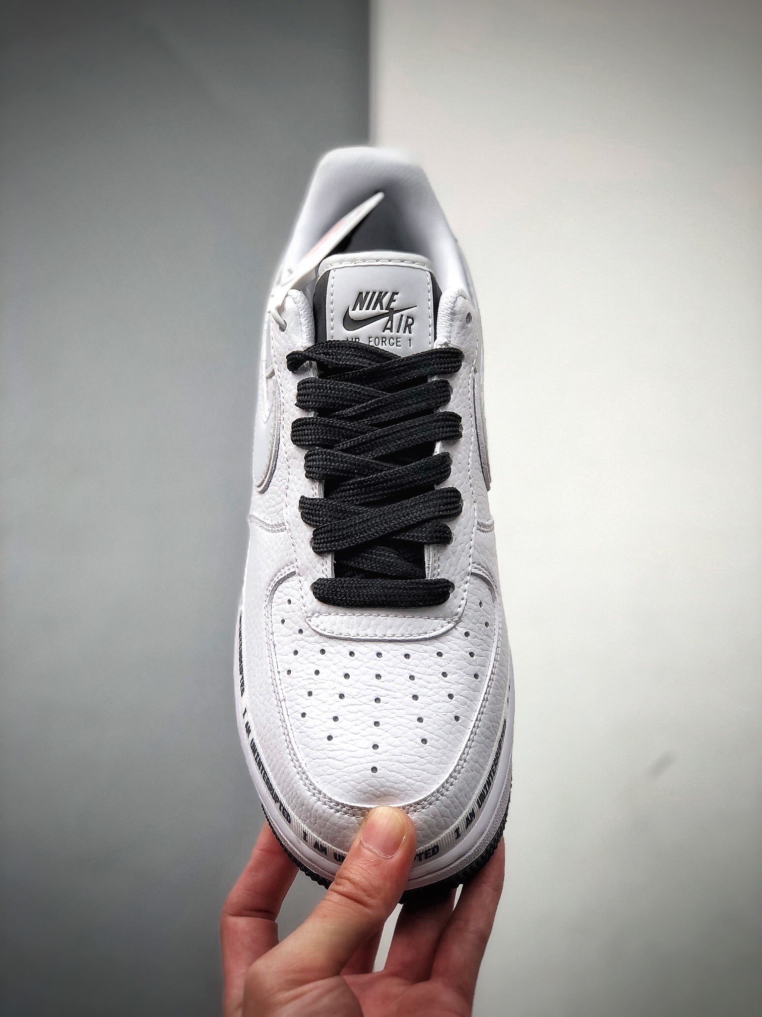 240 NIKE FORCE空军一号运动休闲板鞋   352267-801