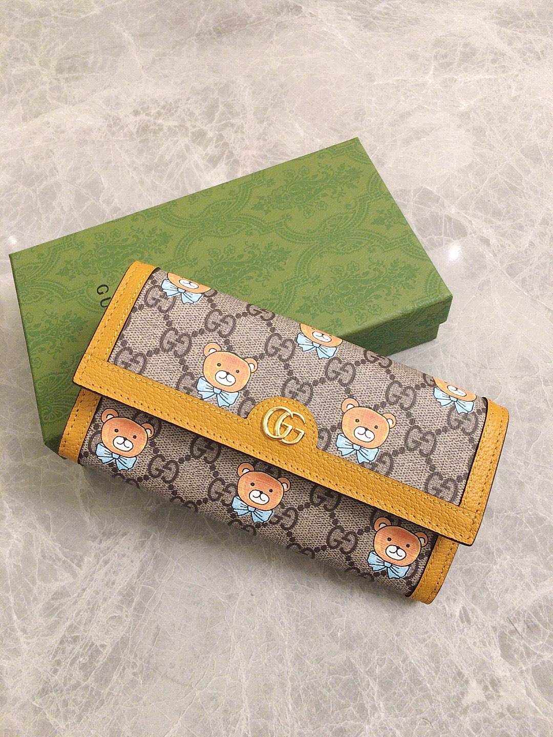 NO:671345,GUCCI KAI Kim Jong-in co-branded bear series long wallet model 660509, size 19x10x3cm, made of original leather!  ,Gucci wallet,gucci,wallets19860909GUCCI KAI 金钟仁 联名小熊 系列 长式钱包型号660509,尺寸19x10x3cm,原厂皮出品！,Gucci钱包,gucci,wallets,欧美剧
