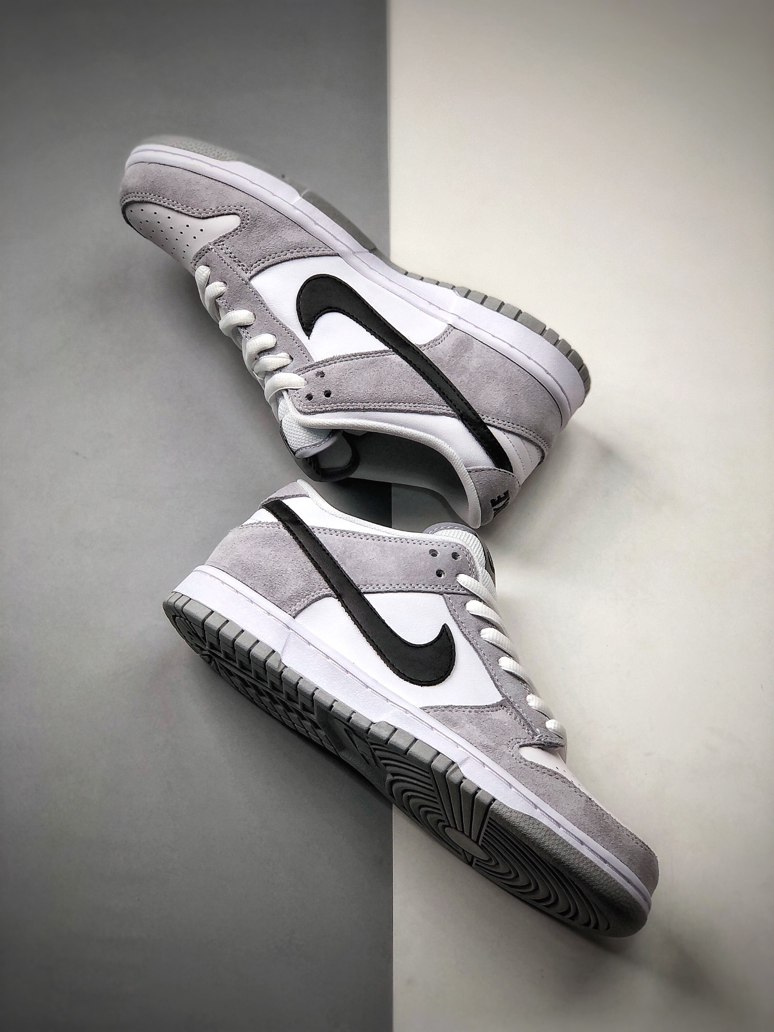 280  NIKE SB ZOOM DUNIKE LOW PRO  854866-012