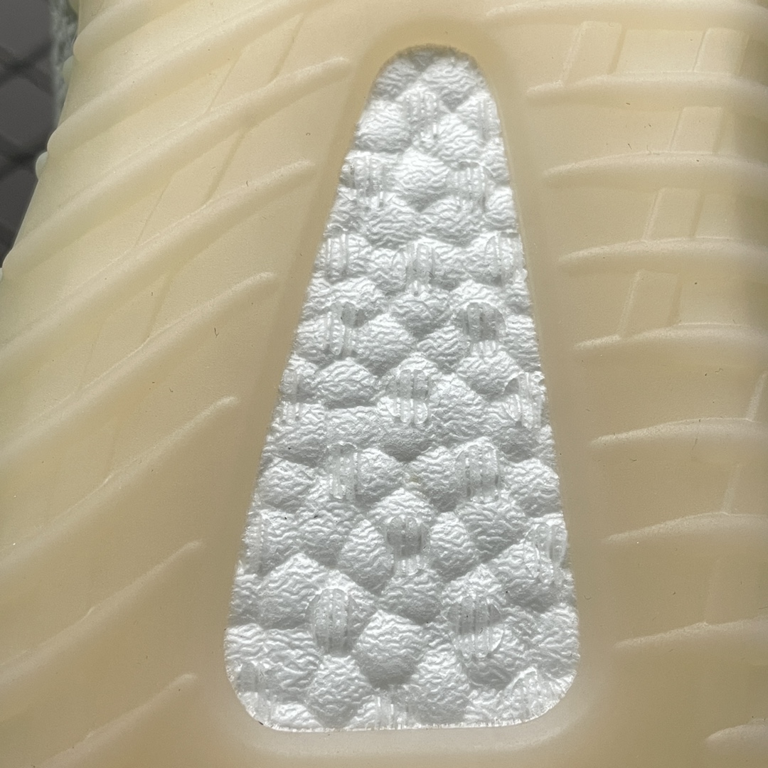 220  AD 阿迪Yeezy 350V2  ” Lunmark ” 芝麻 须白满天星 FV3254