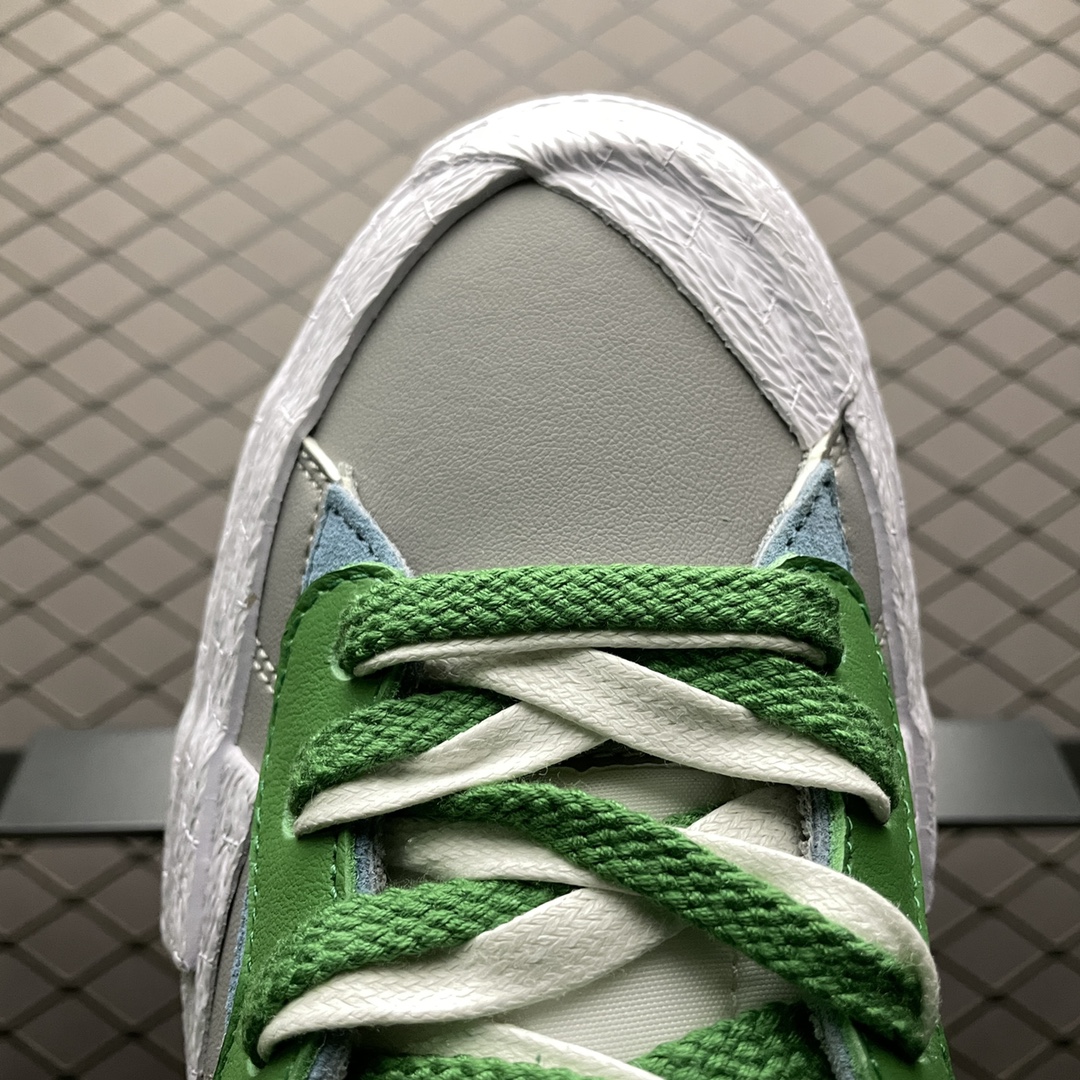 400 纯原版本 Sacai X Nike Blazer Low 解构双勾走秀 联名款开拓者低帮休闲板鞋 DD1877-001