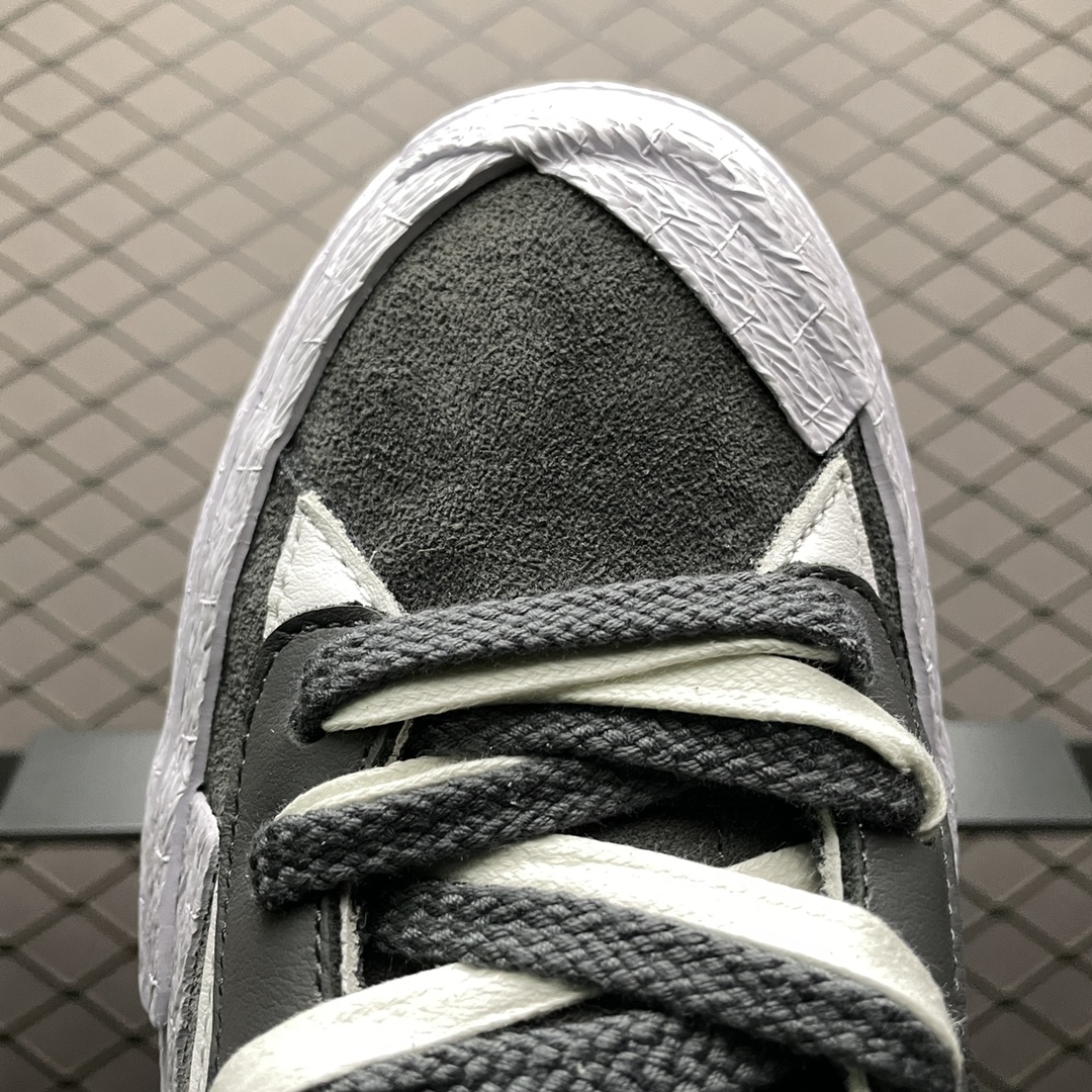 400 纯原版本 Sacai X Nike Blazer Low 解构双勾走秀 联名款开拓者低帮休闲板鞋 DD1877-002