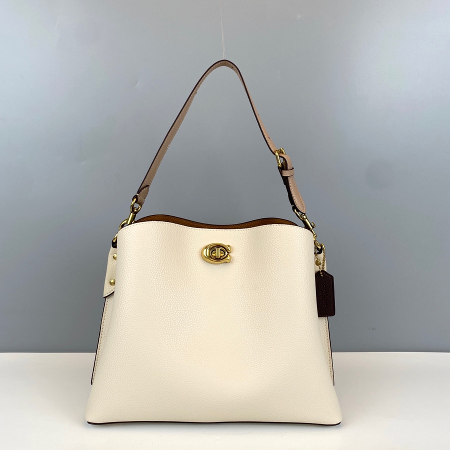 CHANEL Lambskin Matelasse Pushlock Chain Shoulder Bag White 241125N