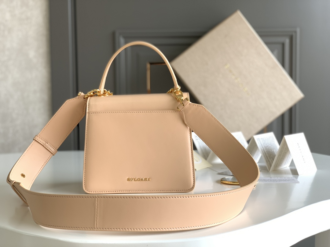 BVLGARI宝格丽蜜桃粉小羊皮手提包38329